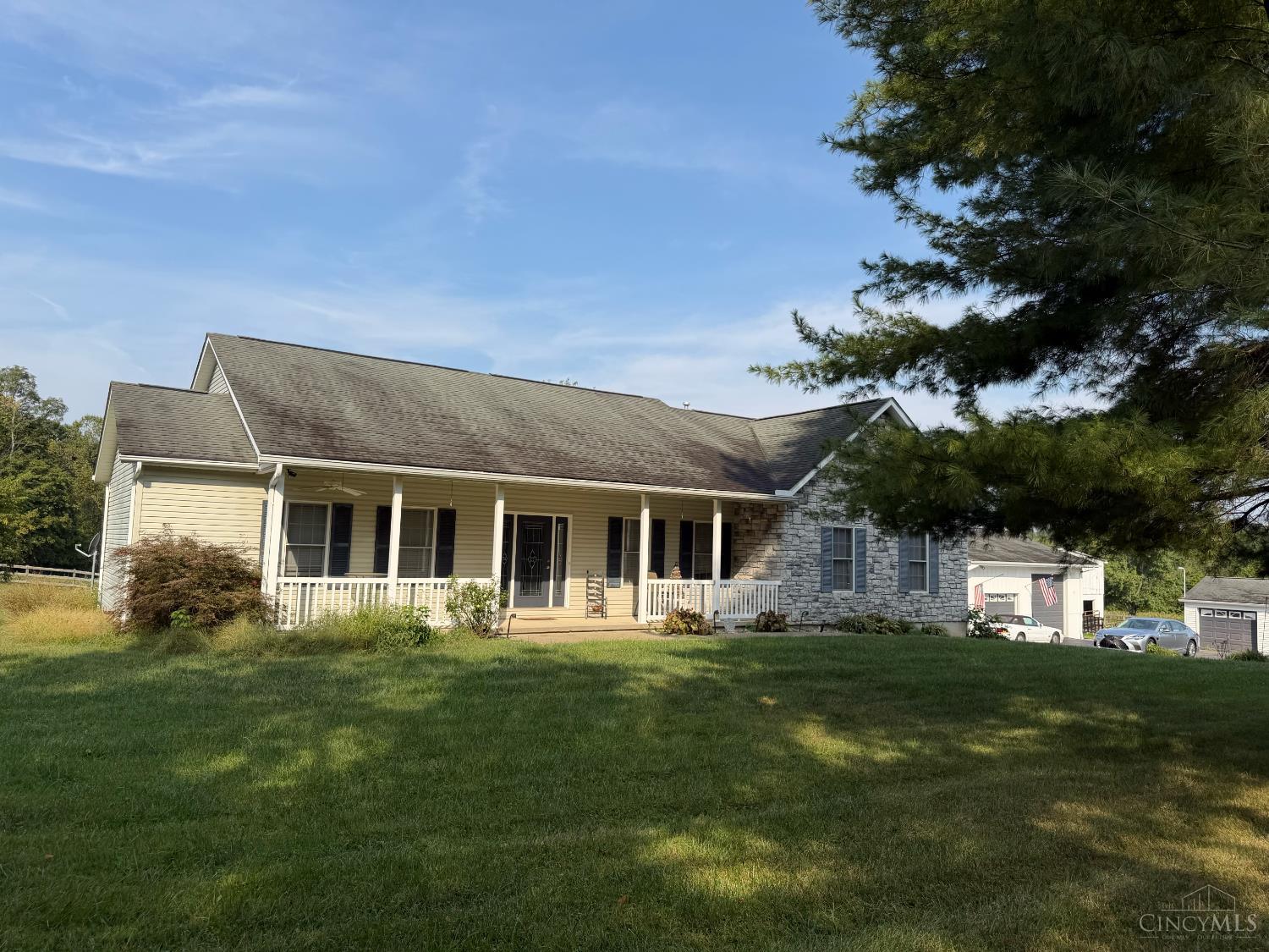 Photo 2 of Sale Pending at 3089 Jenny Lind Rd, Pierce Twp, OH 45102 | MLS# 1894177 | Listing updated on 2026-09-22