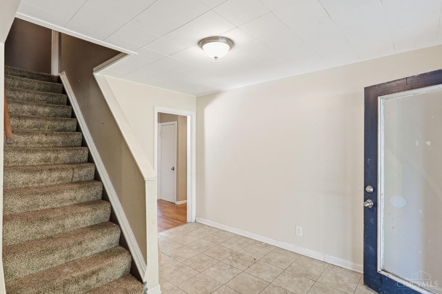 Photo 1 of Single family home for sale at 6814 Warder Dr, Springfield Twp., OH 45224 | MLS# 1894392 | Listing updated on 2026-09-23