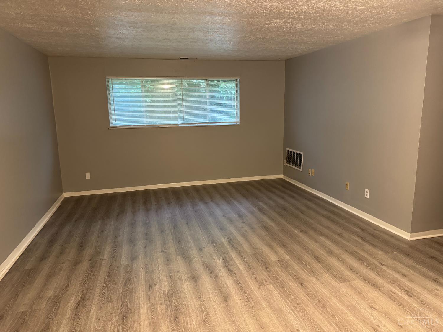 2431 Mustang Drive #15, Cincinnati, OH, 45211 — photo 4