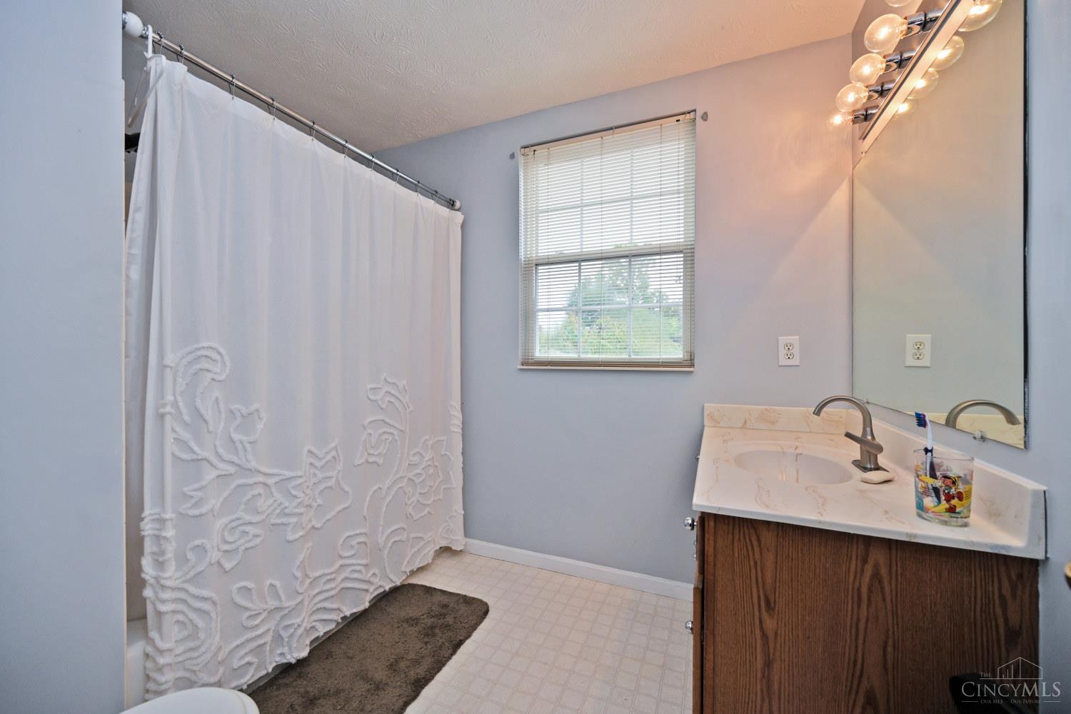 3692 Tanbark Court, Batavia Twp, OH, 45102 — photo 34