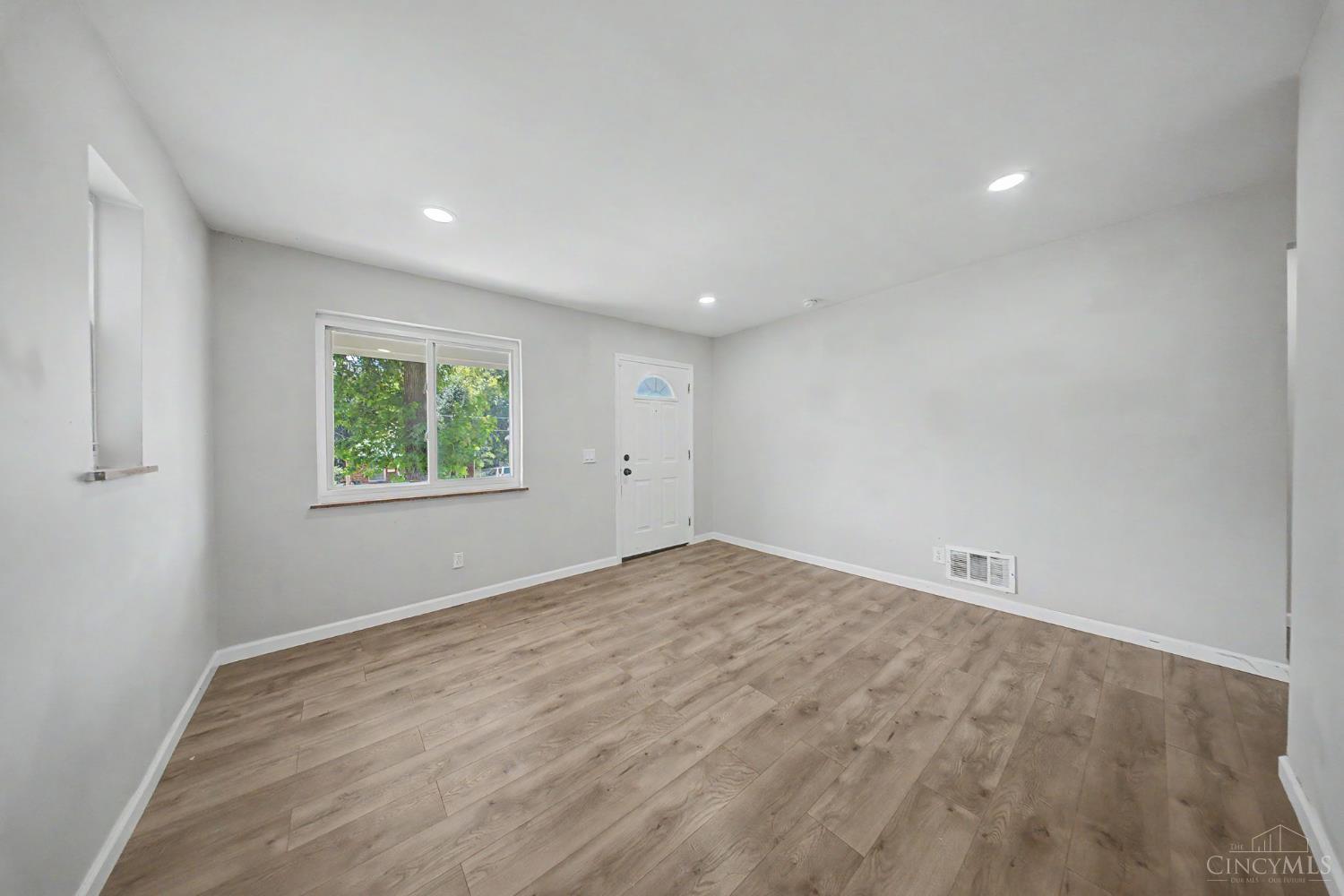 3236 Vittmer Ave, Cincinnati, OH, 45238 — photo 5