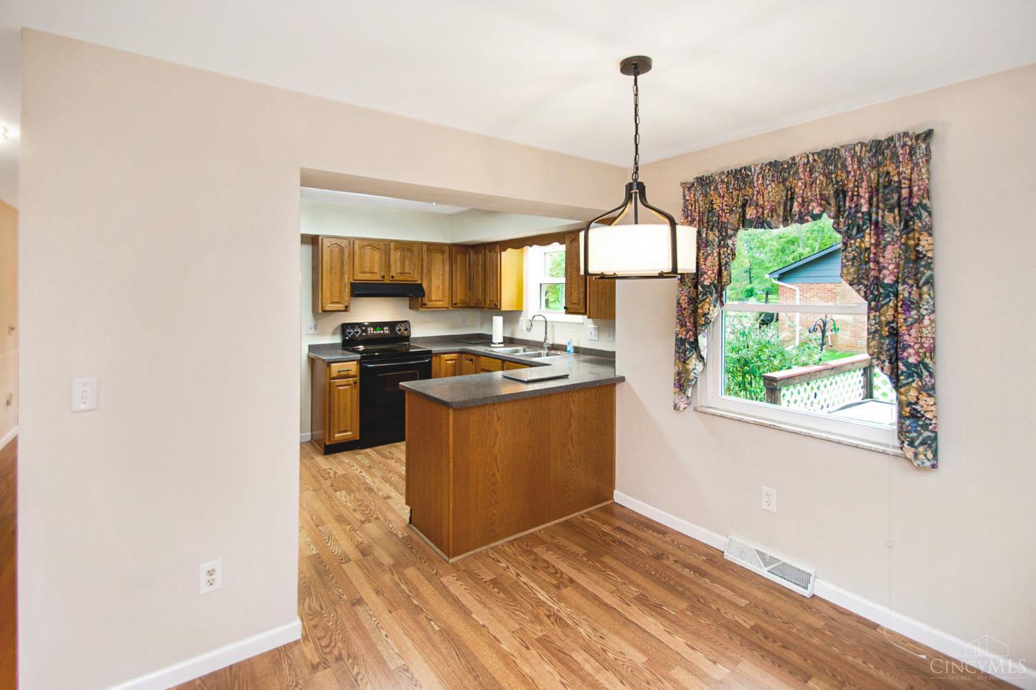 8044 Honeysuckle Lane, West Chester, OH, 45069 — photo 18