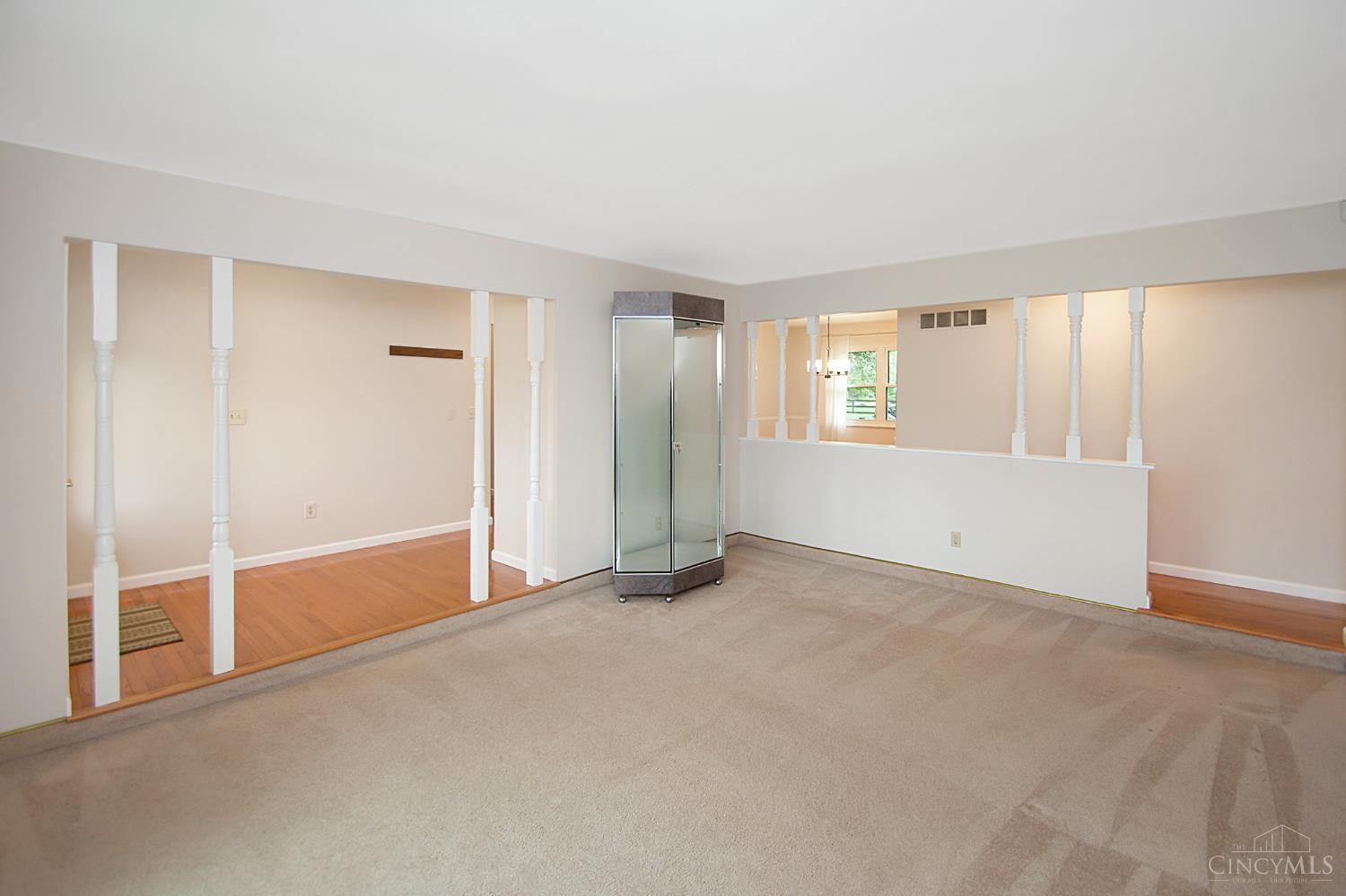 8044 Honeysuckle Lane, West Chester, OH, 45069 — photo 7