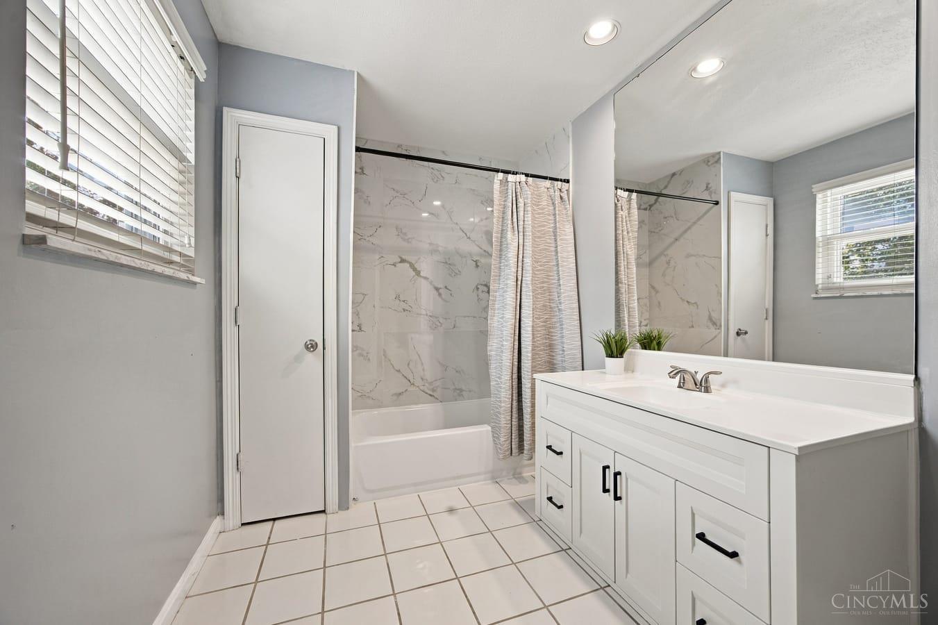 6831 Perinwood Drive, Green Twp, OH, 45248 — photo 21