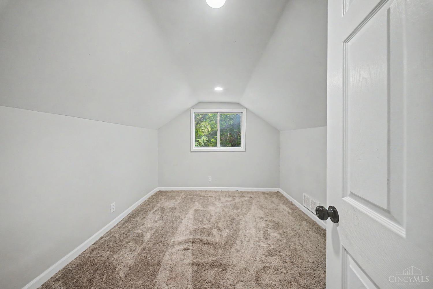 3236 Vittmer Ave, Cincinnati, OH, 45238 — photo 17