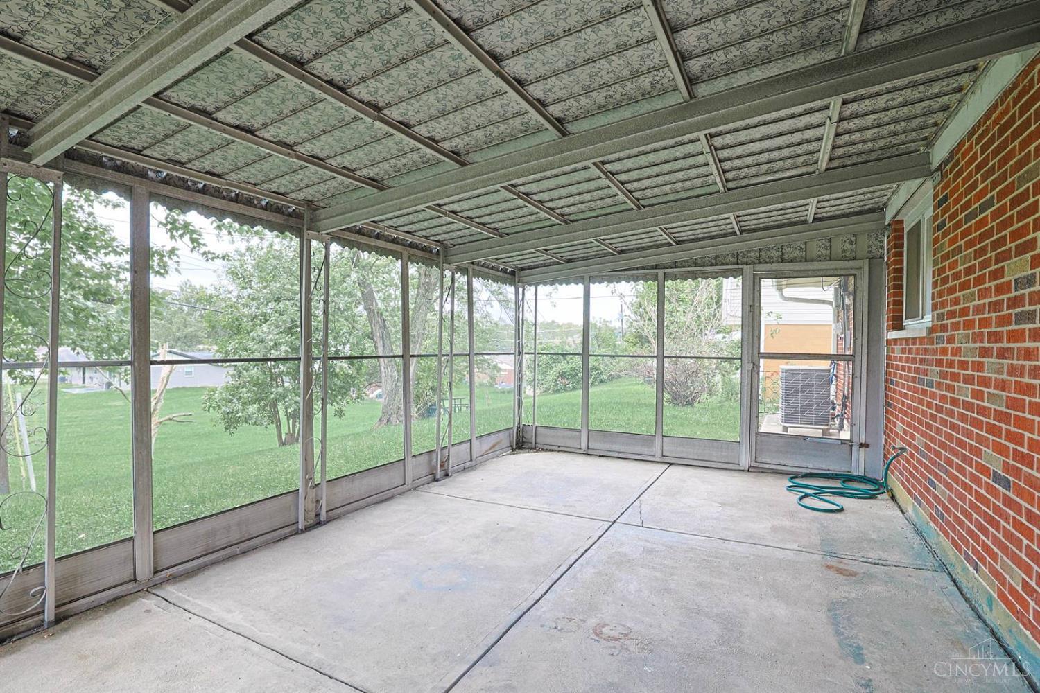 Photo 2 of Single family home for sale at 1509 Valdosta Dr, Sharonville, OH 45246 | MLS# 1894755 | Listing updated on 2026-09-24