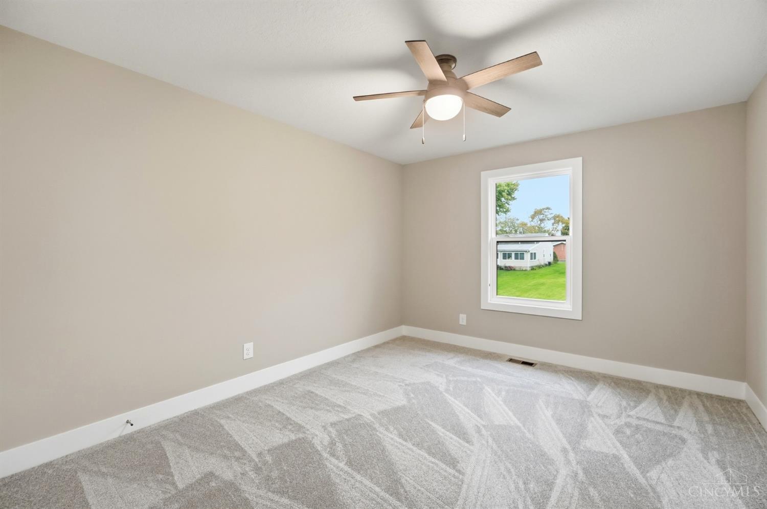115 Cedar Creek Circle, Springboro, OH, 45066 — photo 11