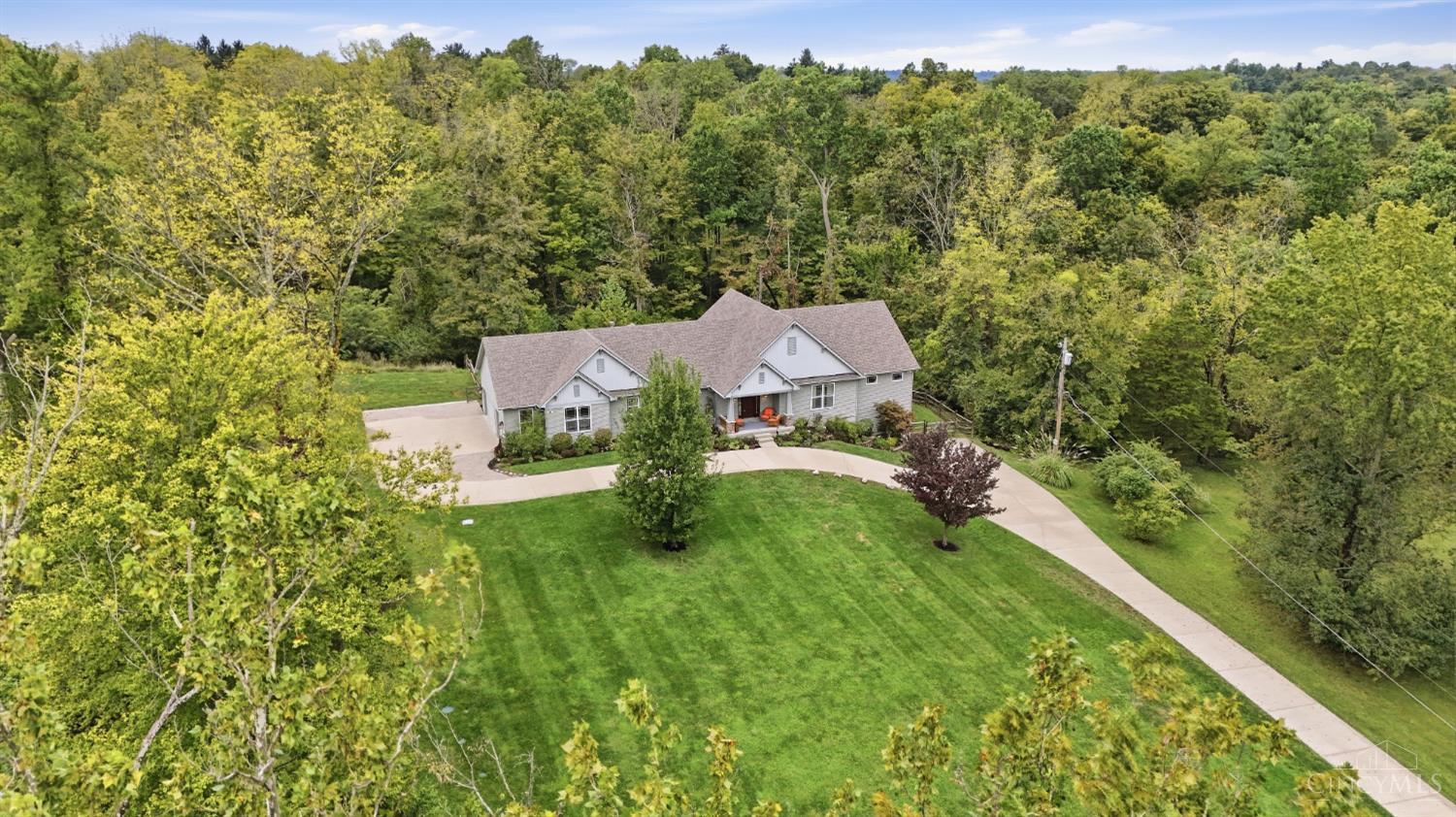 Photo 3 of Sale Pending at 5073 Beechwood Rd, Union Twp, OH 45244 | MLS# 1894144 | Listing updated on 2026-09-25
