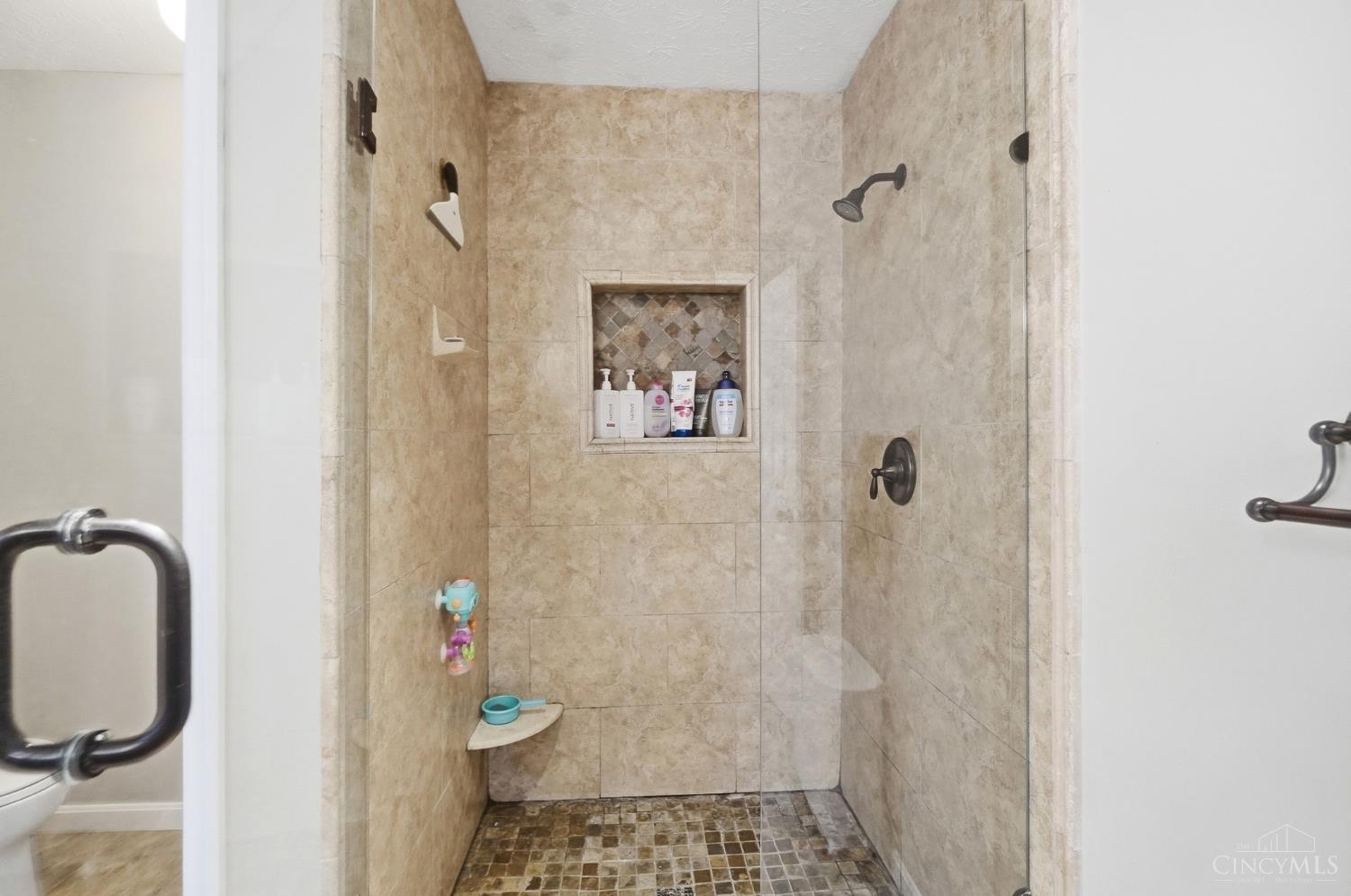1332 Sprucewood Court, Batavia Twp, OH, 45102 — photo 17