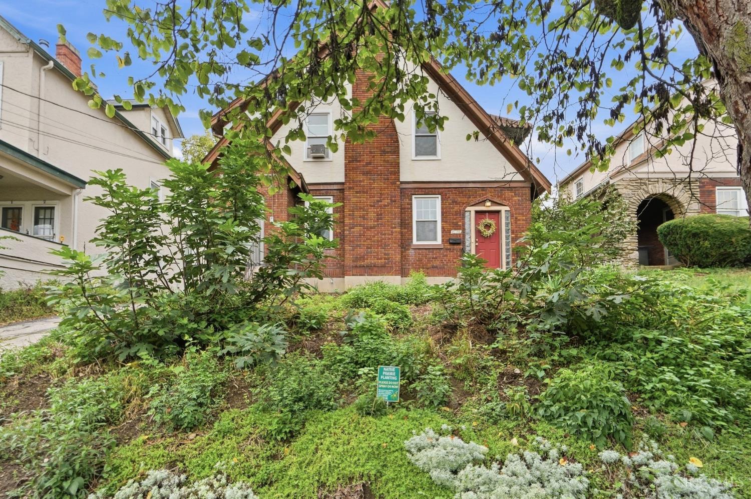 Photo 1 of Sale Pending at 3134 Parkview Ave, Cincinnati, OH 45213 | MLS# 1894855 | Listing updated on 2026-10-06