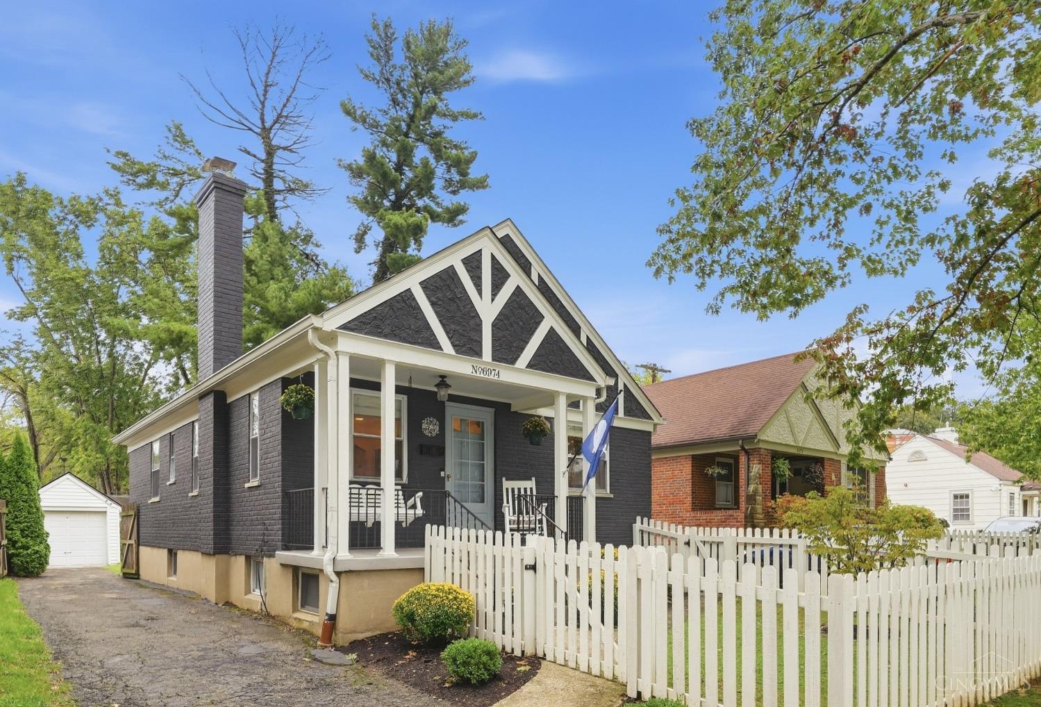 6974 Cambridge Avenue, Mariemont, OH, 45227 — photo 3
