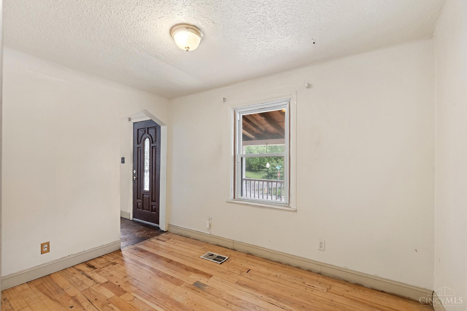 5204 Lillian Drive, Cincinnati, OH, 45237 — photo 6
