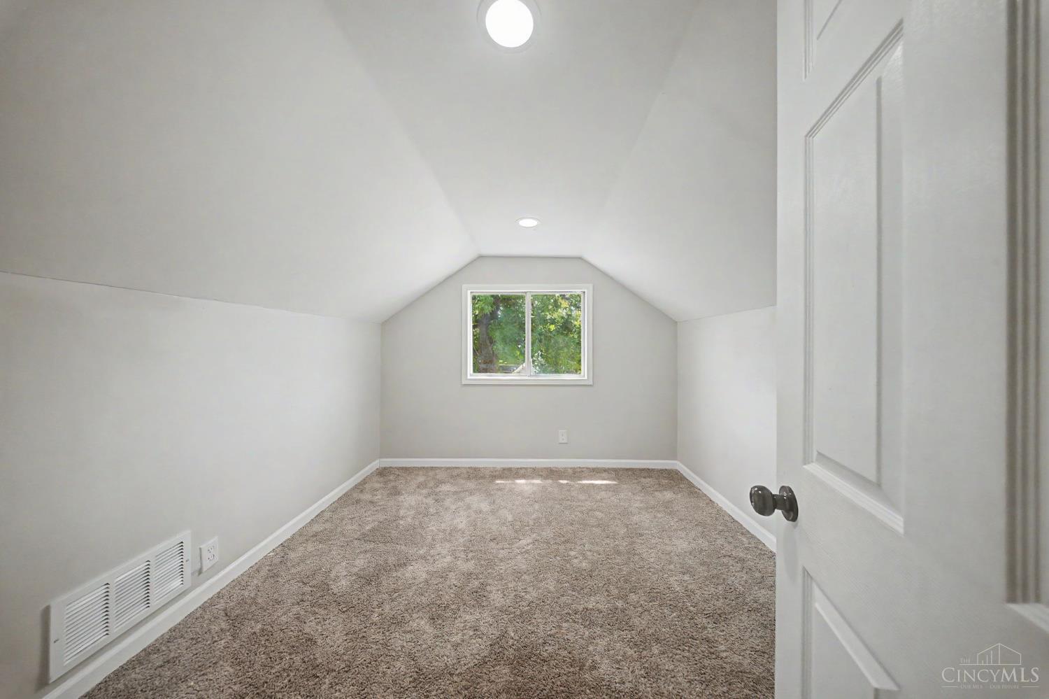 3236 Vittmer Ave, Cincinnati, OH, 45238 — photo 16