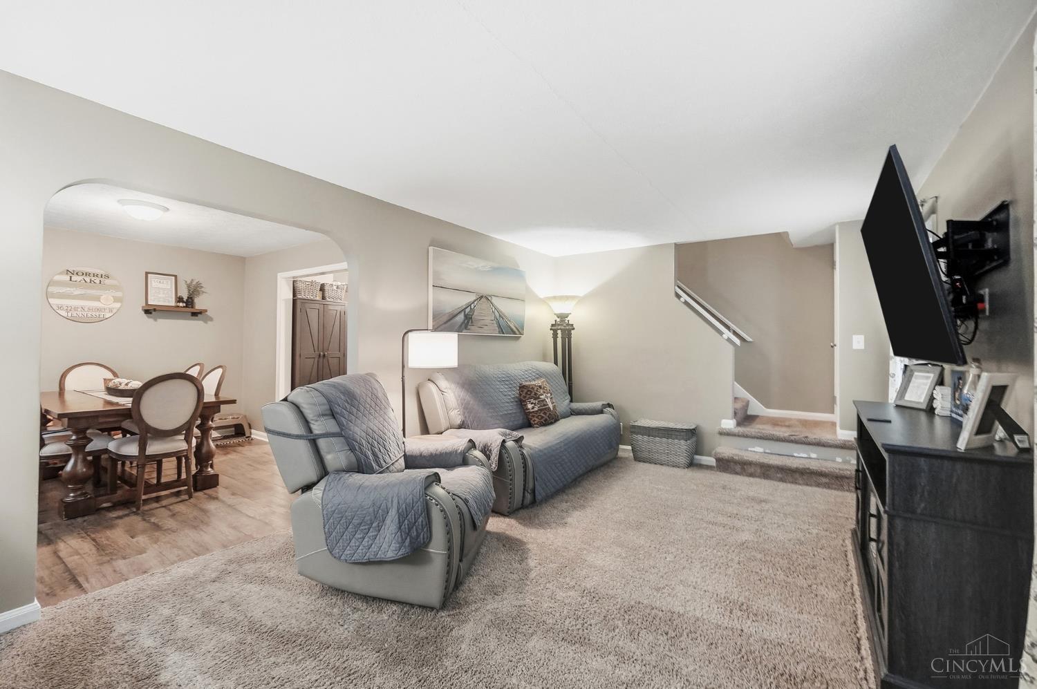 Photo 4 of Sale Pending at 809 Eaton Ave, Hamilton, OH 45013 | MLS# 1894026 | Listing updated on 2026-09-29