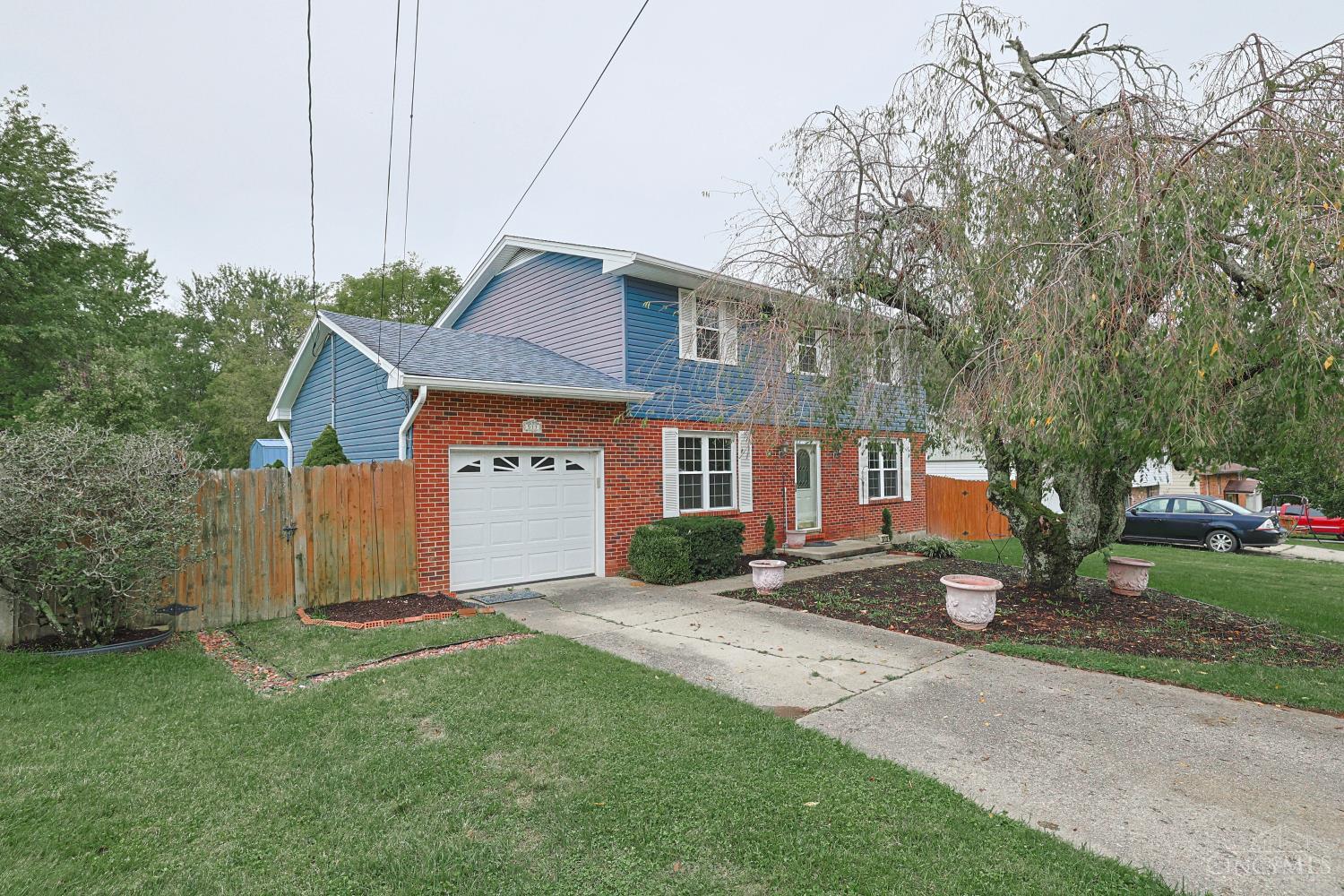 Photo 1 of Single family home for sale at 513 N Columbus Ave, Blanchester, OH 45107 | MLS# 1878585 | Listing updated on 2026-10-06