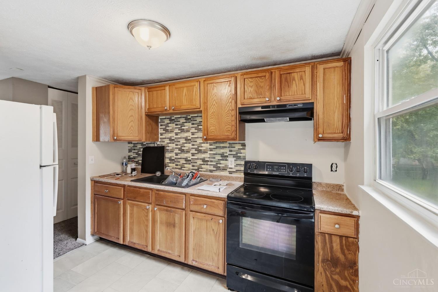 11657 Pippin Road, Colerain Twp, OH, 45231 — photo 2