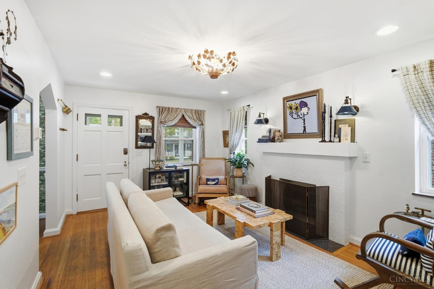 6974 Cambridge Avenue, Mariemont, OH, 45227 — photo 8