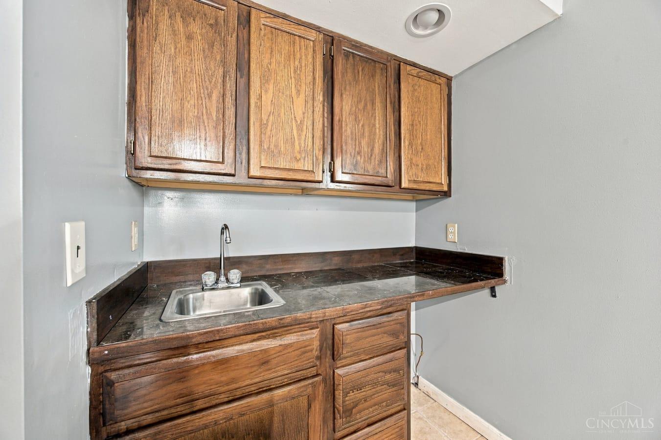 6831 Perinwood Drive, Green Twp, OH, 45248 — photo 35