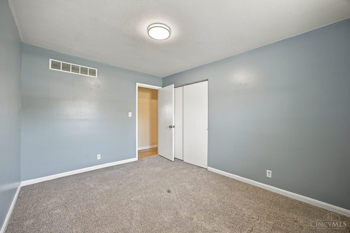 6831 Perinwood Drive, Green Twp, OH, 45248 — photo 30