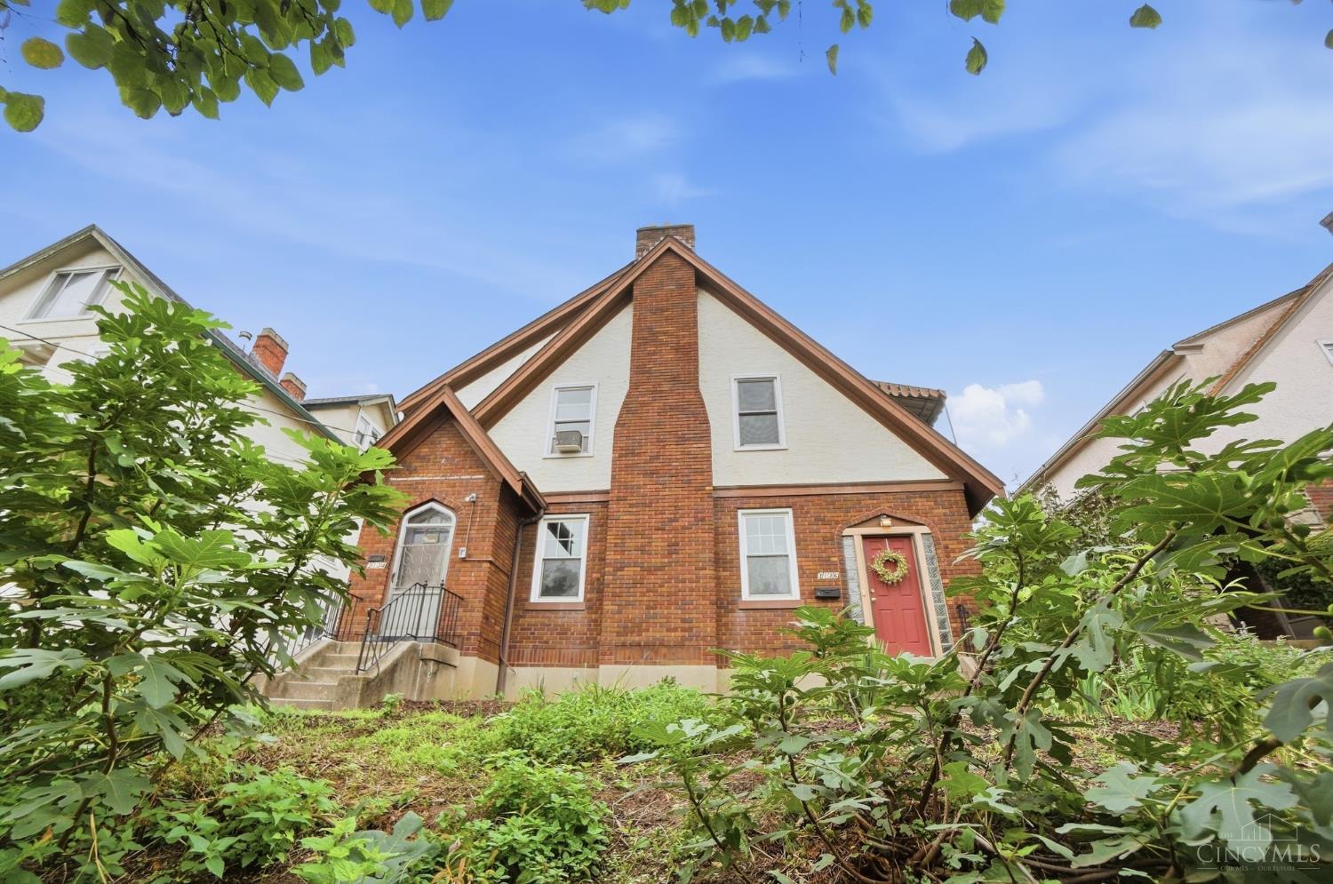 Photo 2 of Sale Pending at 3134 Parkview Ave, Cincinnati, OH 45213 | MLS# 1894855 | Listing updated on 2026-10-06