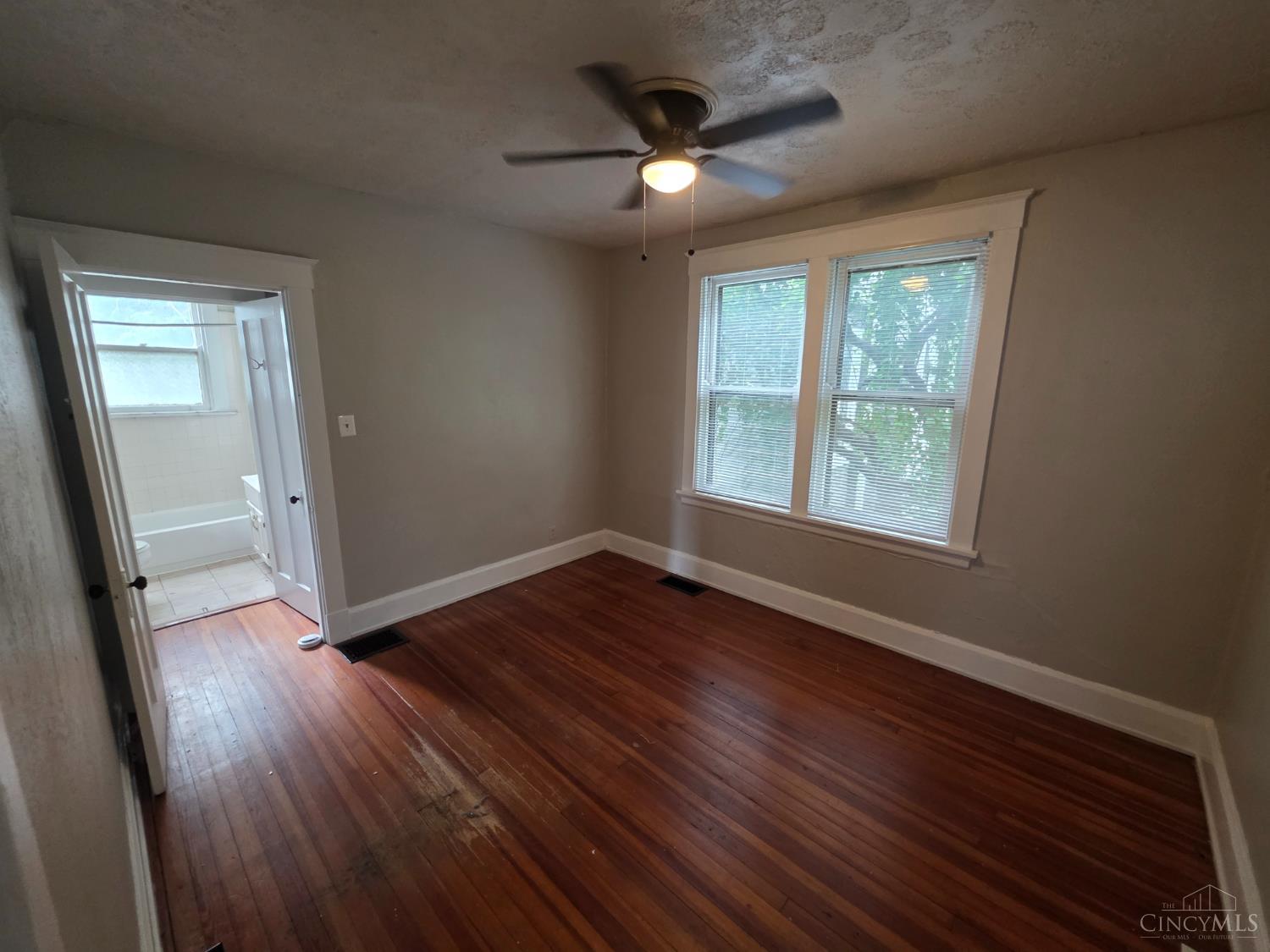 4011 Ivanhoe Avenue, Norwood, OH, 45212 — photo 4