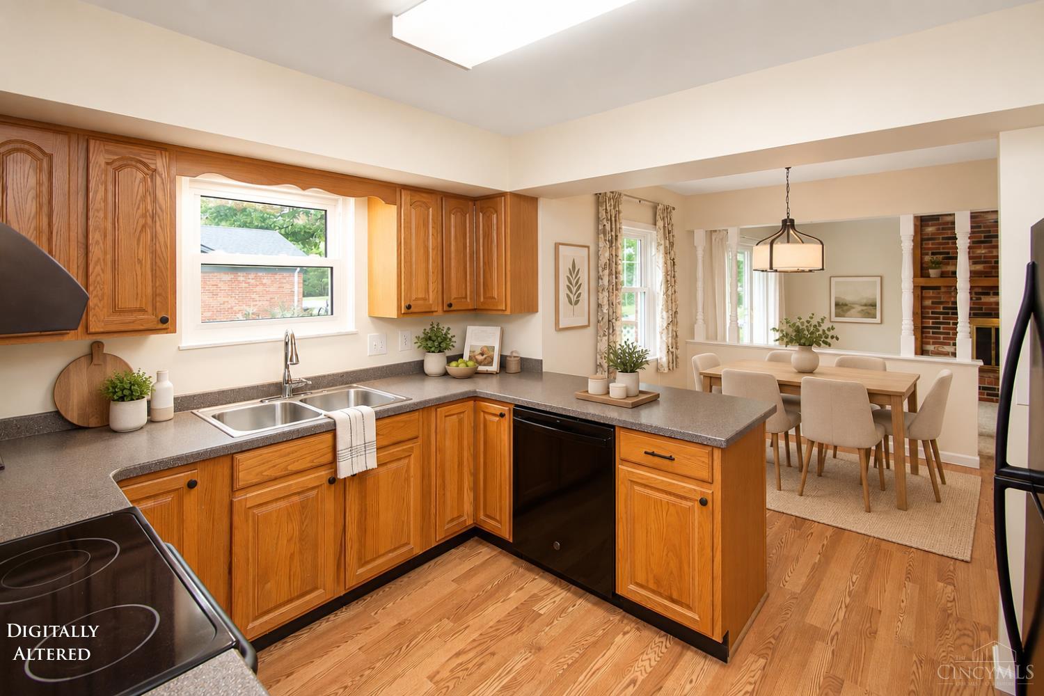 8044 Honeysuckle Lane, West Chester, OH, 45069 — photo 11
