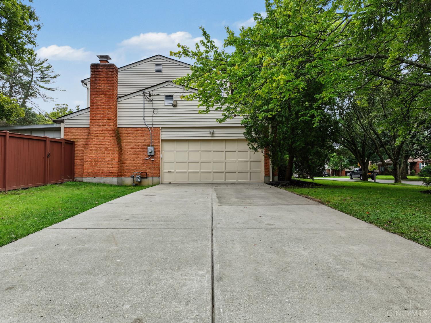 Photo 4 of Single family home for sale at 6906 Gammwell Dr, Anderson Twp, OH 45230 | MLS# 1894142 | Listing updated on 2026-09-24