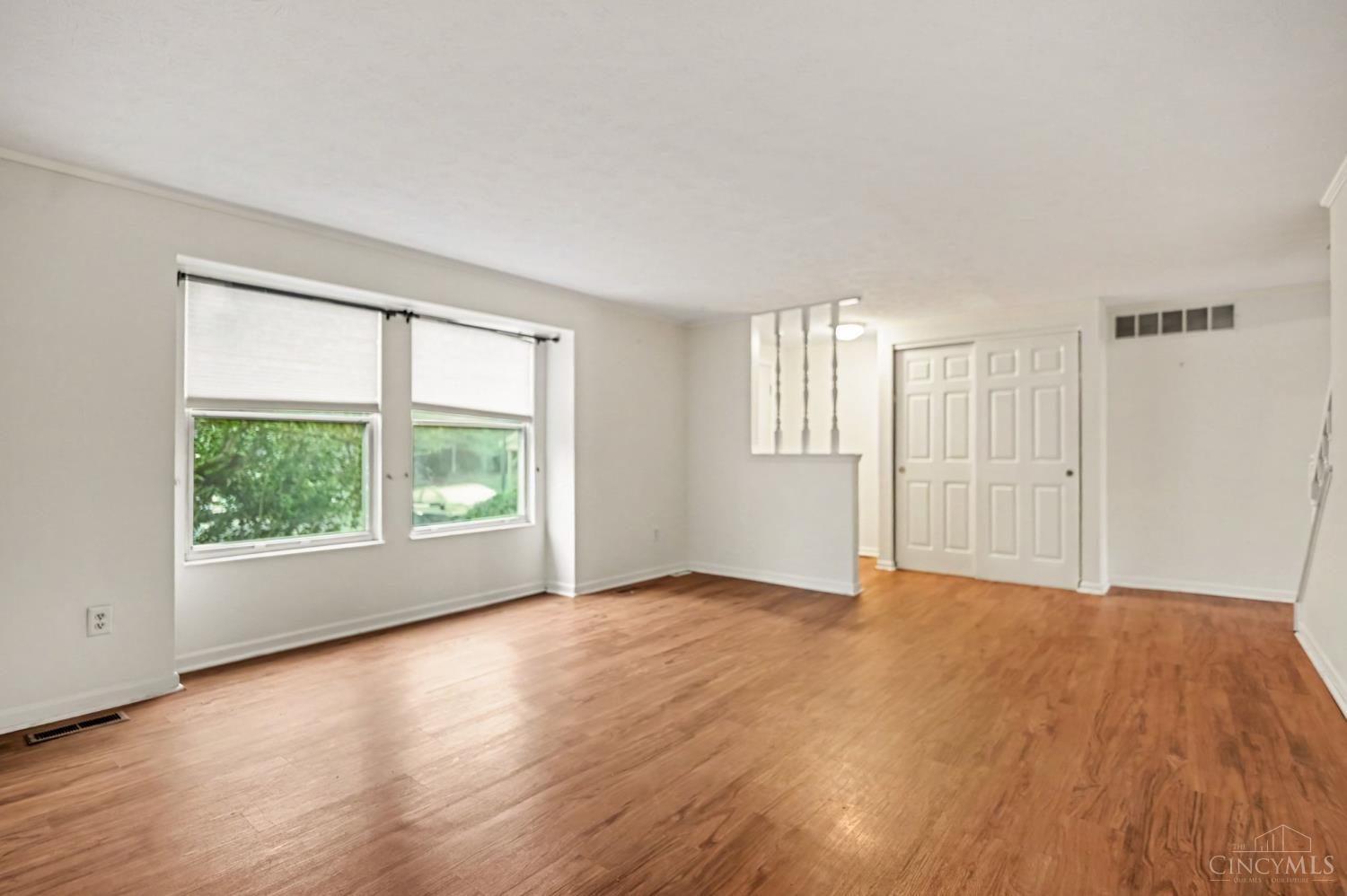Photo 2 of Sale Pending at 1024 Stratford Ct, Loveland, OH 45140 | MLS# 1895011 | Listing updated on 2026-09-28