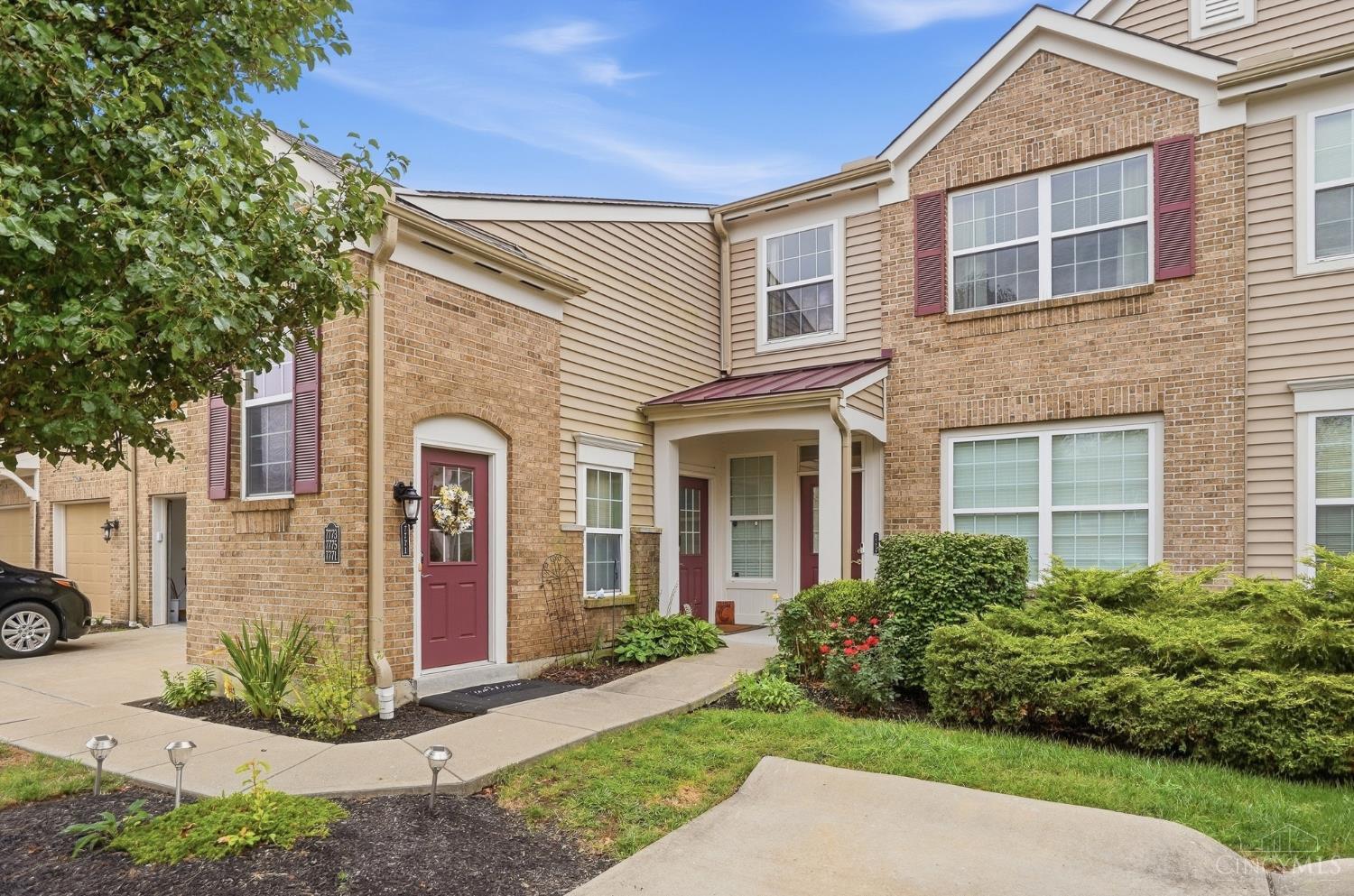 Photo 2 of Condo for sale at 7771 Skyview Cir, Green Twp, OH 45248 | MLS# 1894625 | Listing updated on 2026-09-23
