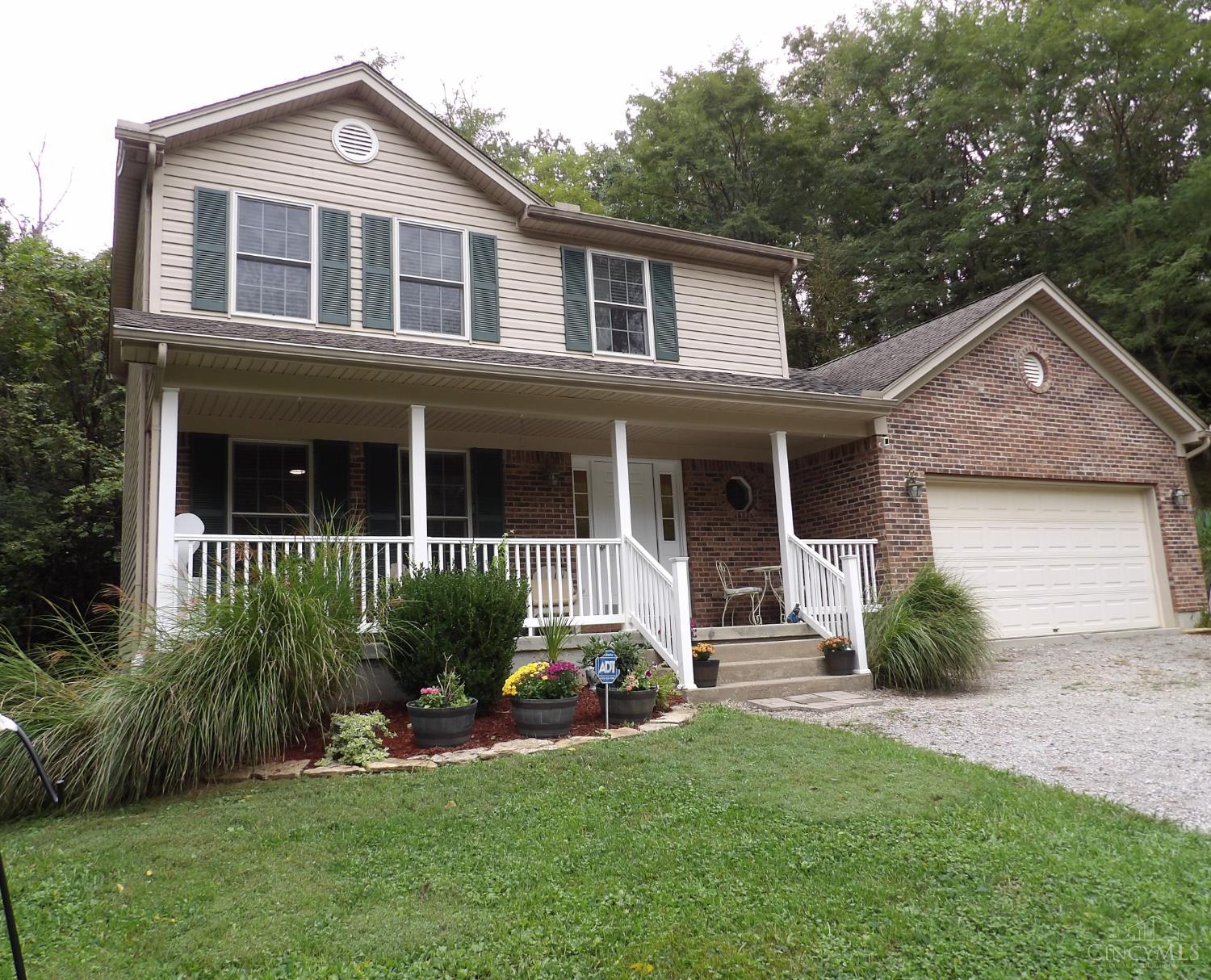 Photo 4 of Single family home for sale at 5014 Airymeadows Dr, Colerain Twp, OH 45252 | MLS# 1894983 | Listing updated on 2026-09-24