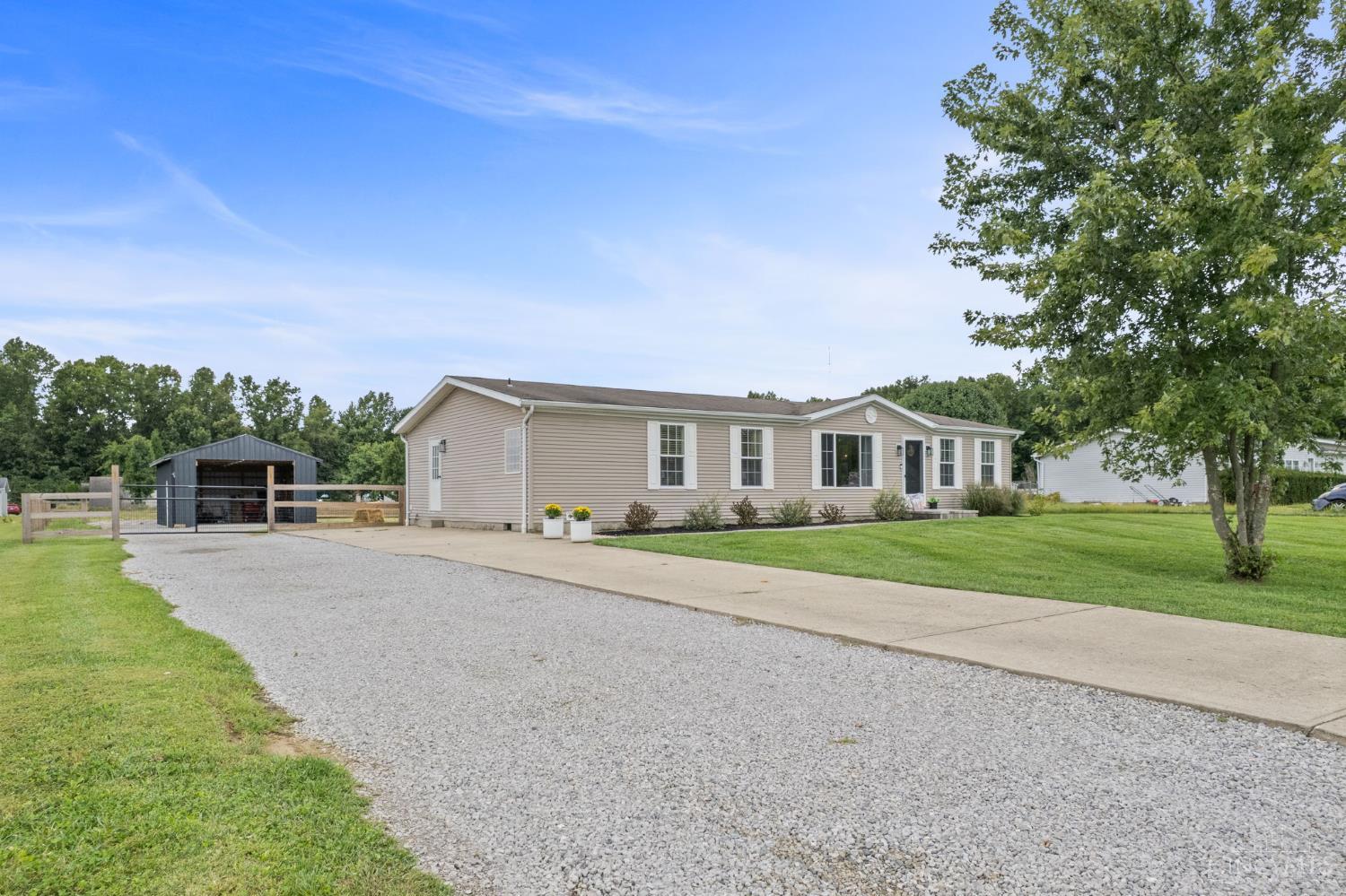Photo 3 of Sale Pending at 4207 E Frk Hills Dr, Williamsburg Twp, OH 45103 | MLS# 1894924 | Listing updated on 2026-09-25