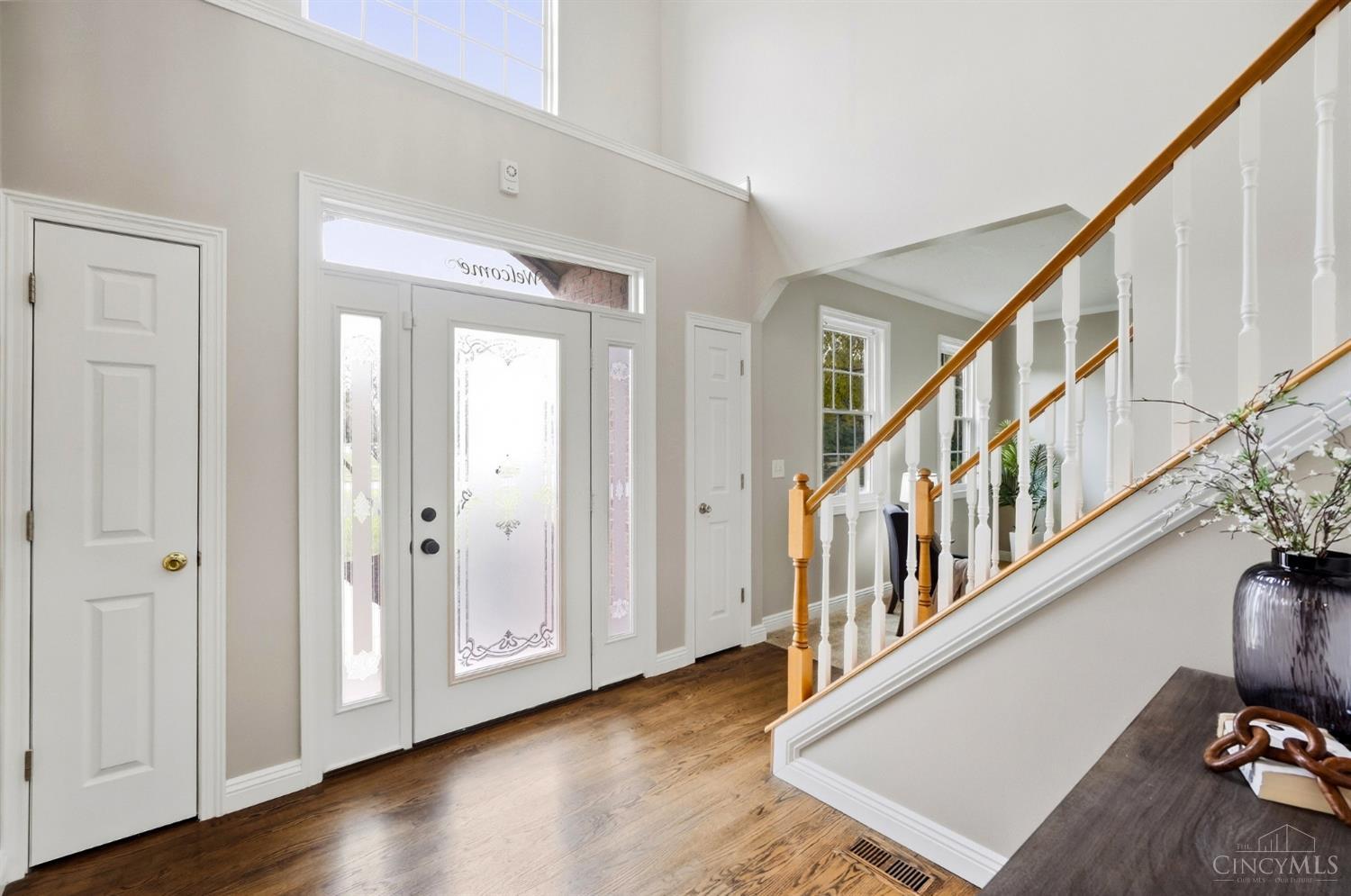 Photo 2 of Single family home for sale at 5715 Summerfield Ct, Liberty Twp, OH 45044 | MLS# 1894577 | Listing updated on 2026-10-01