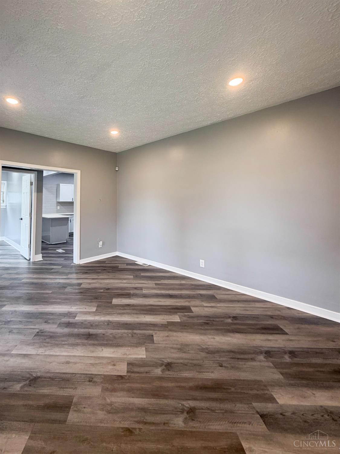 Photo 4 of Single family home for sale at 1807 Waltham Ave, Cincinnati, OH 45239 | MLS# 1894934 | Listing updated on 2026-09-23