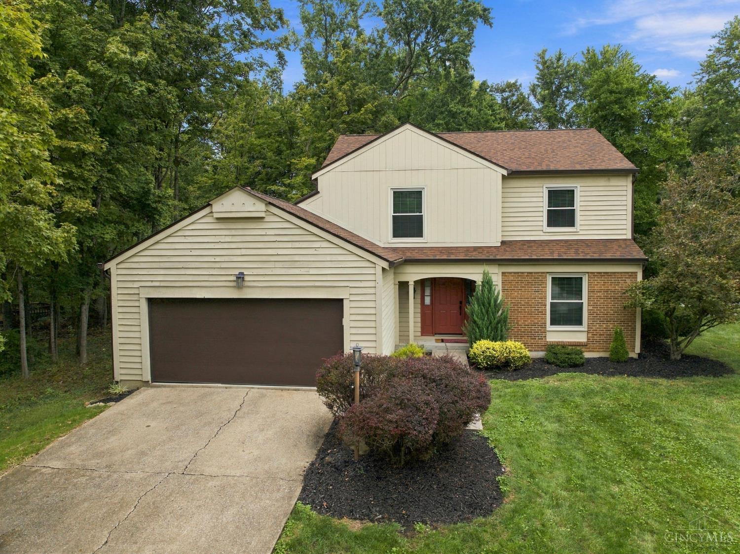 Photo 1 of Sale Pending at 1402 Whitaker Ln, Batavia Twp, OH 45102 | MLS# 1894914 | Listing updated on 2026-09-28