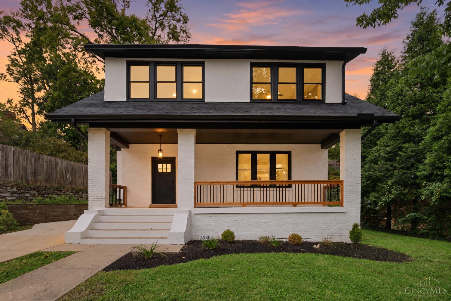 Single family home for sale at 1016 Valley Ln, Cincinnati, OH 45229 | MLS# 1894866
