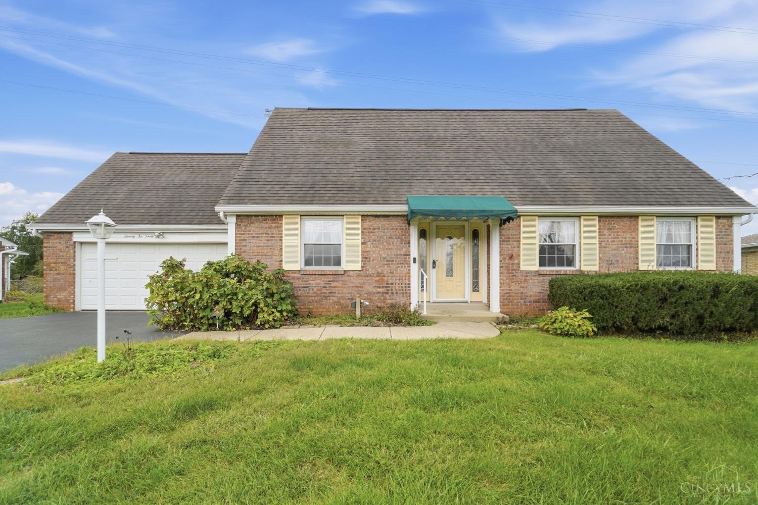 Photo 1 of Sale Pending at 7637 Delview Dr, West Chester, OH 45069 | MLS# 1894600 | Listing updated on 2026-09-28