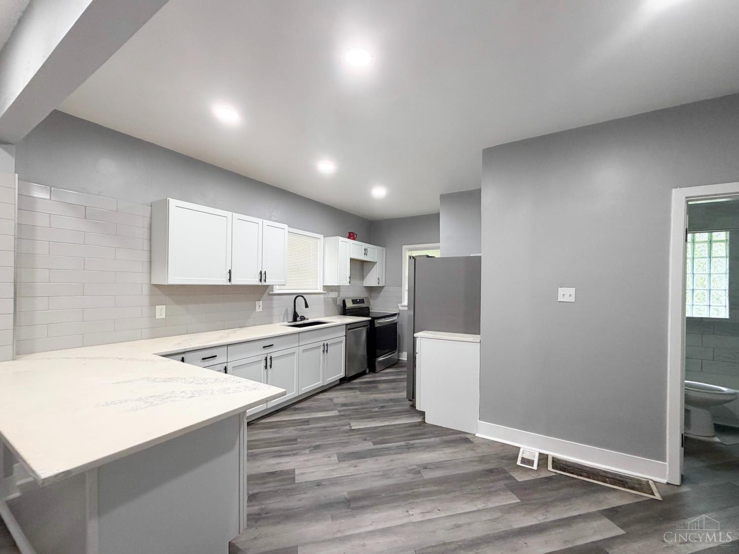 Photo 3 of Single family home for sale at 1807 Waltham Ave, Cincinnati, OH 45239 | MLS# 1894934 | Listing updated on 2026-09-23