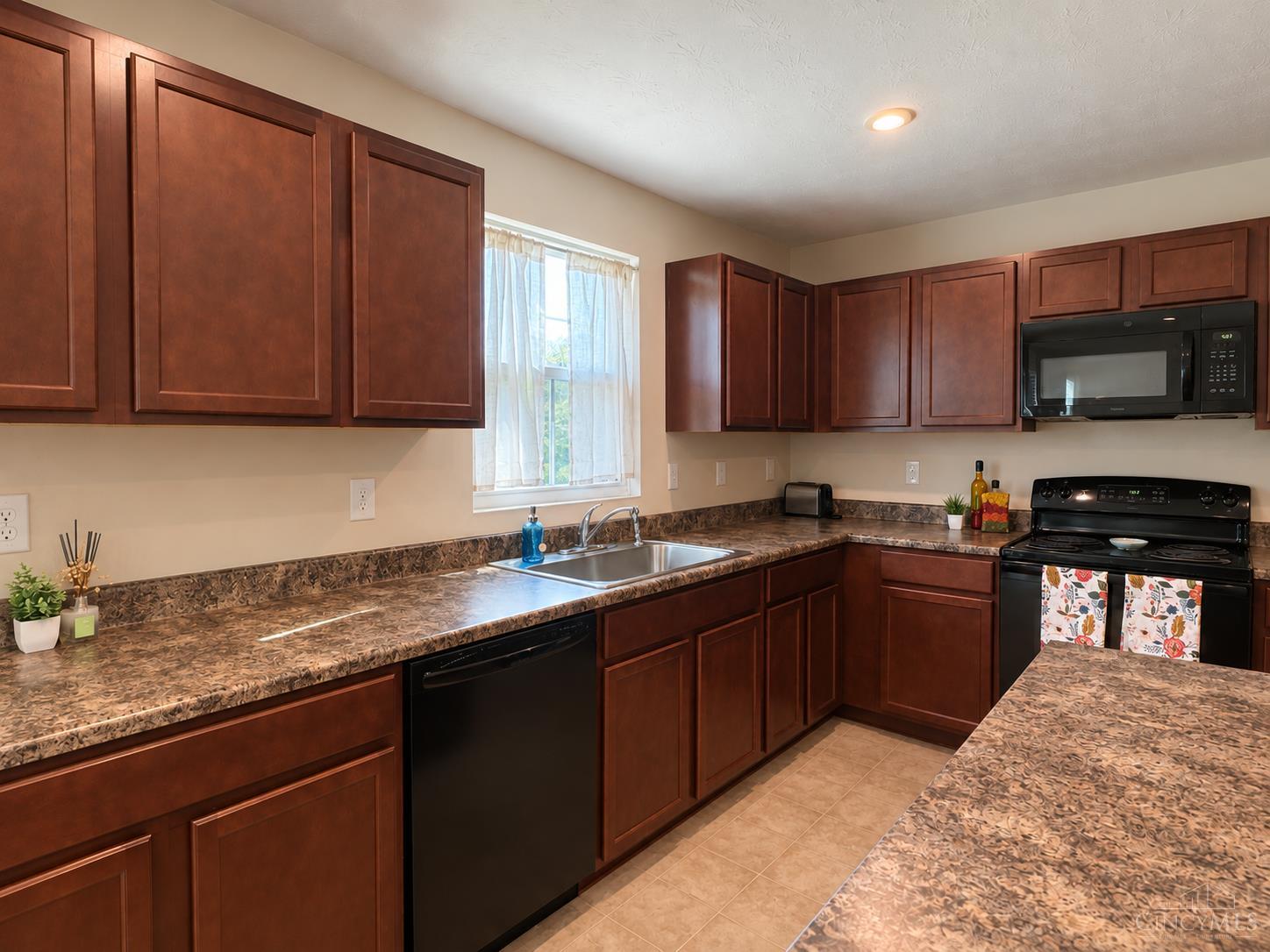 1504 Winwood Drive, Goshen, OH, 45140 — photo 7