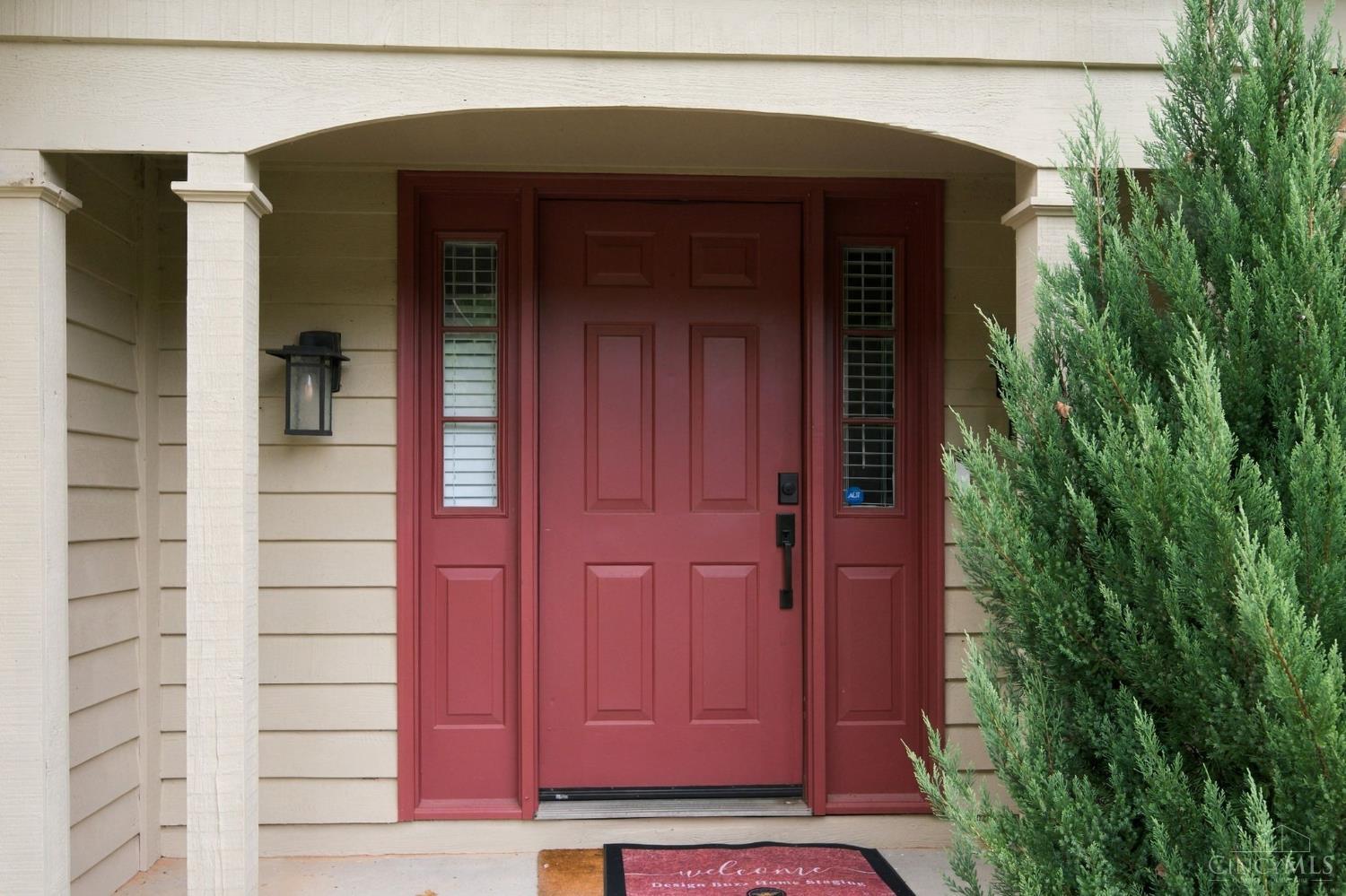Photo 3 of Sale Pending at 1402 Whitaker Ln, Batavia Twp, OH 45102 | MLS# 1894914 | Listing updated on 2026-09-28