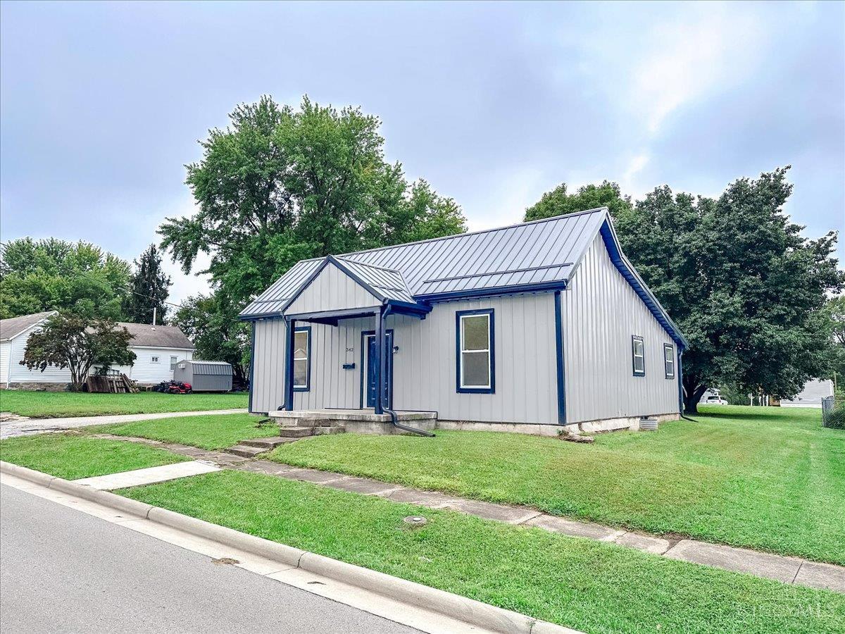 Photo 2 of Sale Pending at 342 Johnson St, Hillsboro, OH 45133 | MLS# 1894860 | Listing updated on 2026-10-06