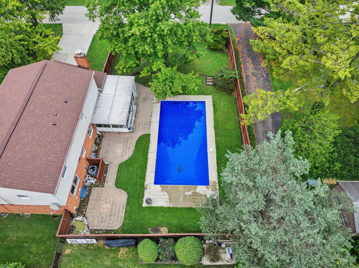 Photo 2 of Single family home for sale at 6906 Gammwell Dr, Anderson Twp, OH 45230 | MLS# 1894142 | Listing updated on 2026-09-24