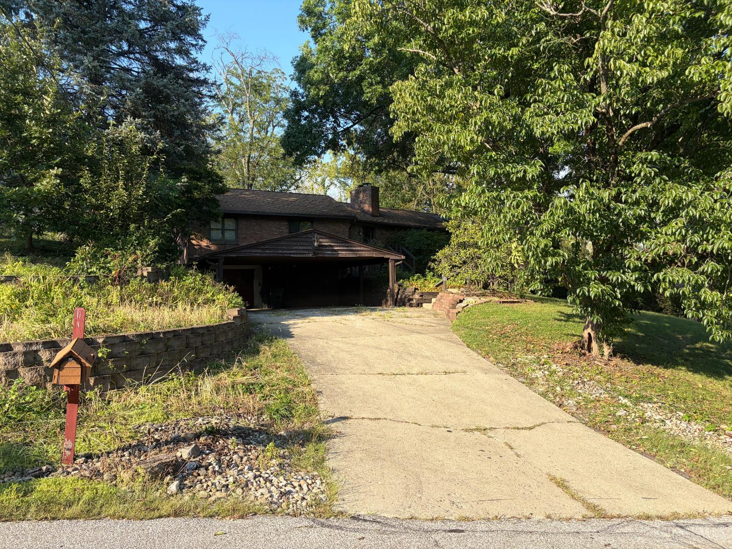Photo 1 of Single family home for sale at 454 Beechtree Dr, Springfield Twp., OH 45224 | MLS# 1894913 | Listing updated on 2026-09-24