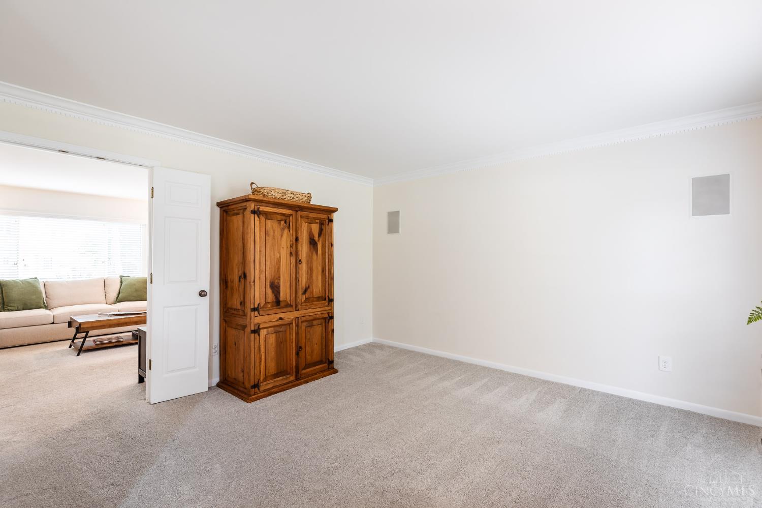 Photo 4 of Sale Pending at 5013 Barnsby Ln, Union Twp, OH 45244 | MLS# 1894850 | Listing updated on 2026-10-01