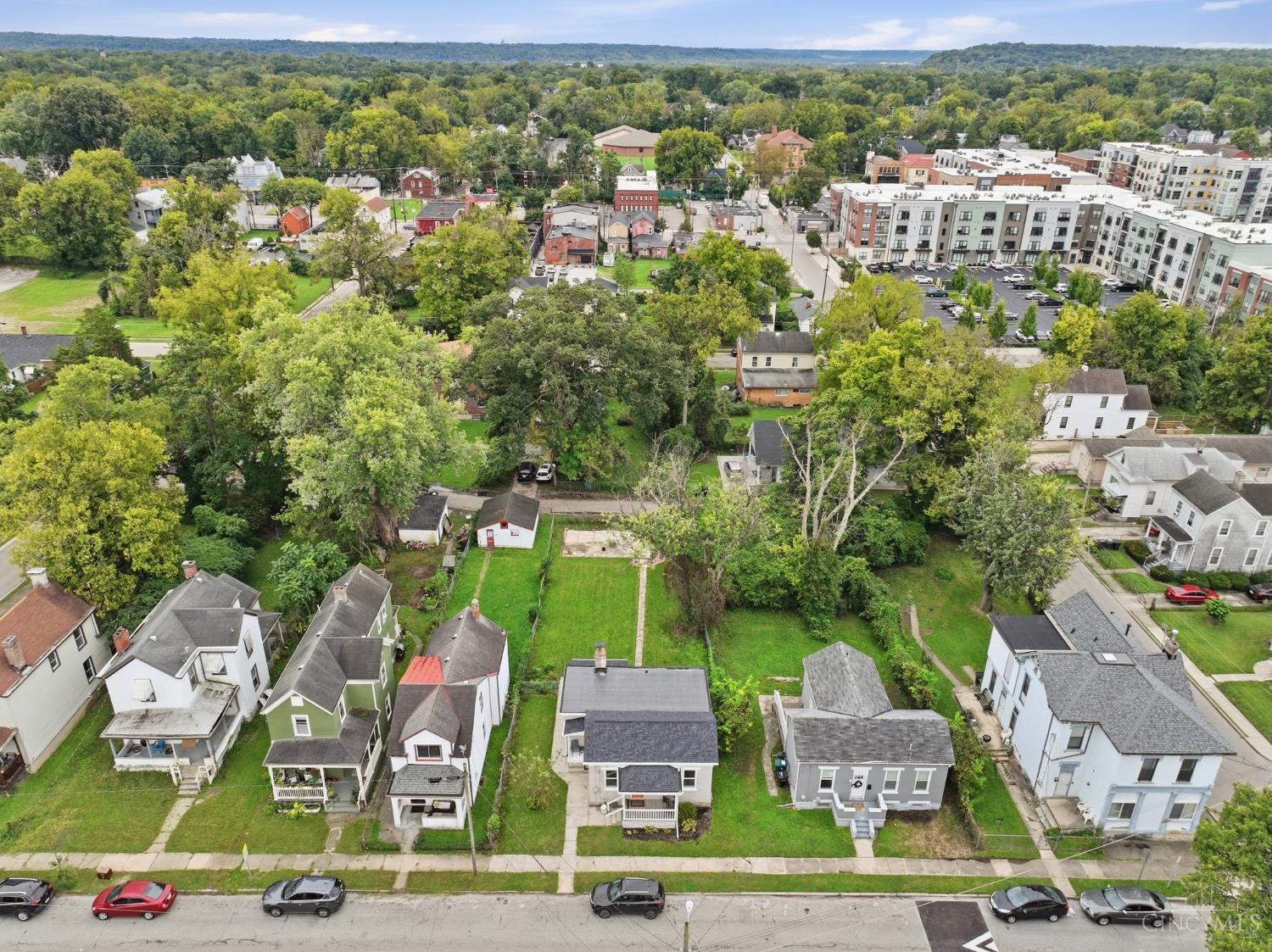 Photo 4 of Single family home for sale at 6009 Desmond St, Cincinnati, OH 45227 | MLS# 1894126 | Listing updated on 2026-10-02
