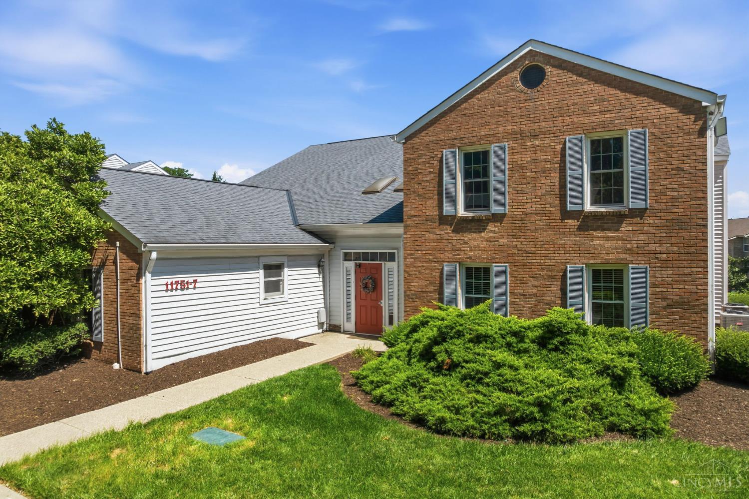Photo 2 of Townhouse for sale at 11753 Rose Ln, Springdale, OH 45246 | MLS# 1894905 | Listing updated on 2026-09-24
