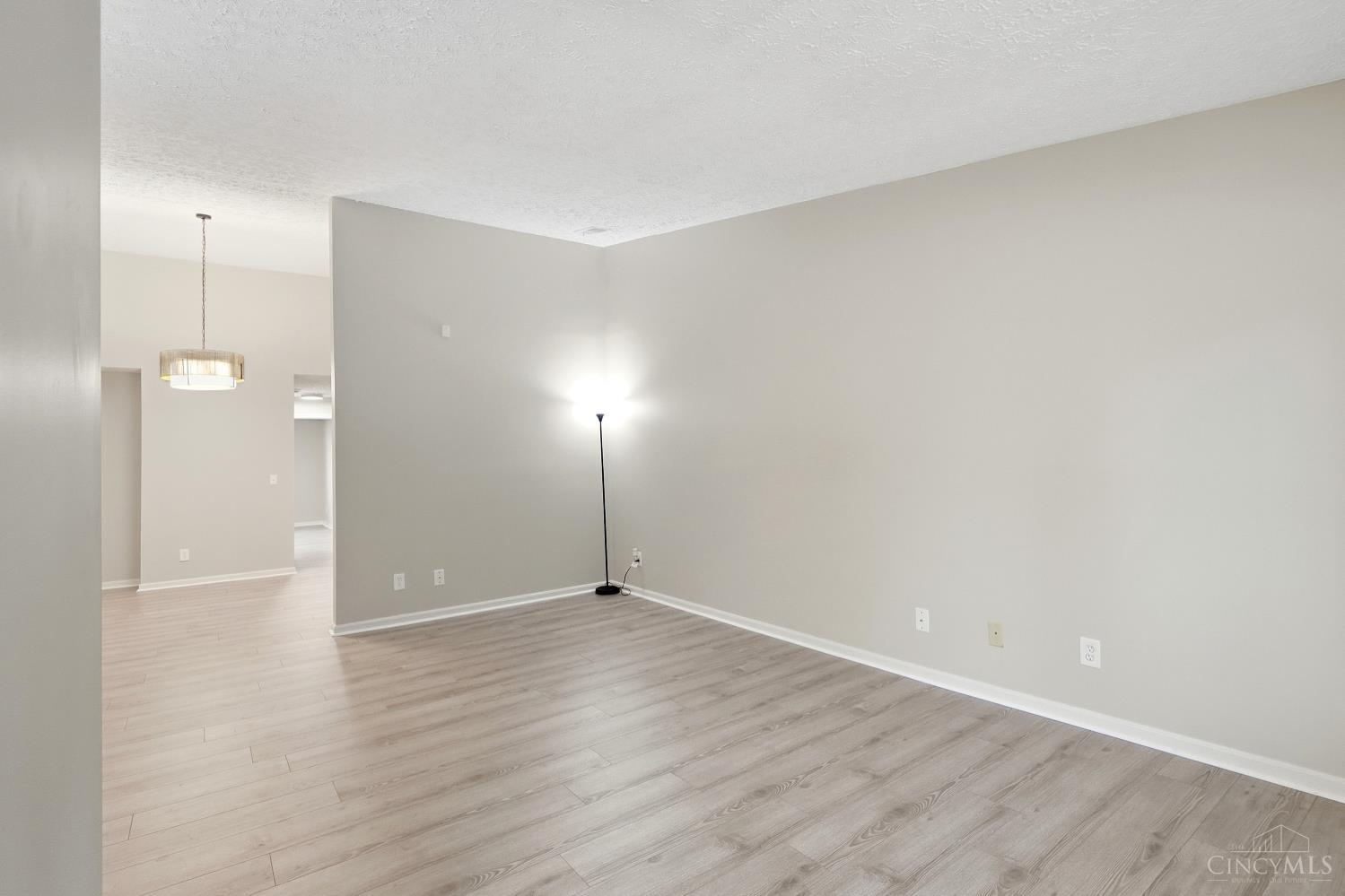 Photo 4 of Condo for sale at 5323 North Bnd Xing, Green Twp, OH 45247 | MLS# 1894777 | Listing updated on 2026-09-24