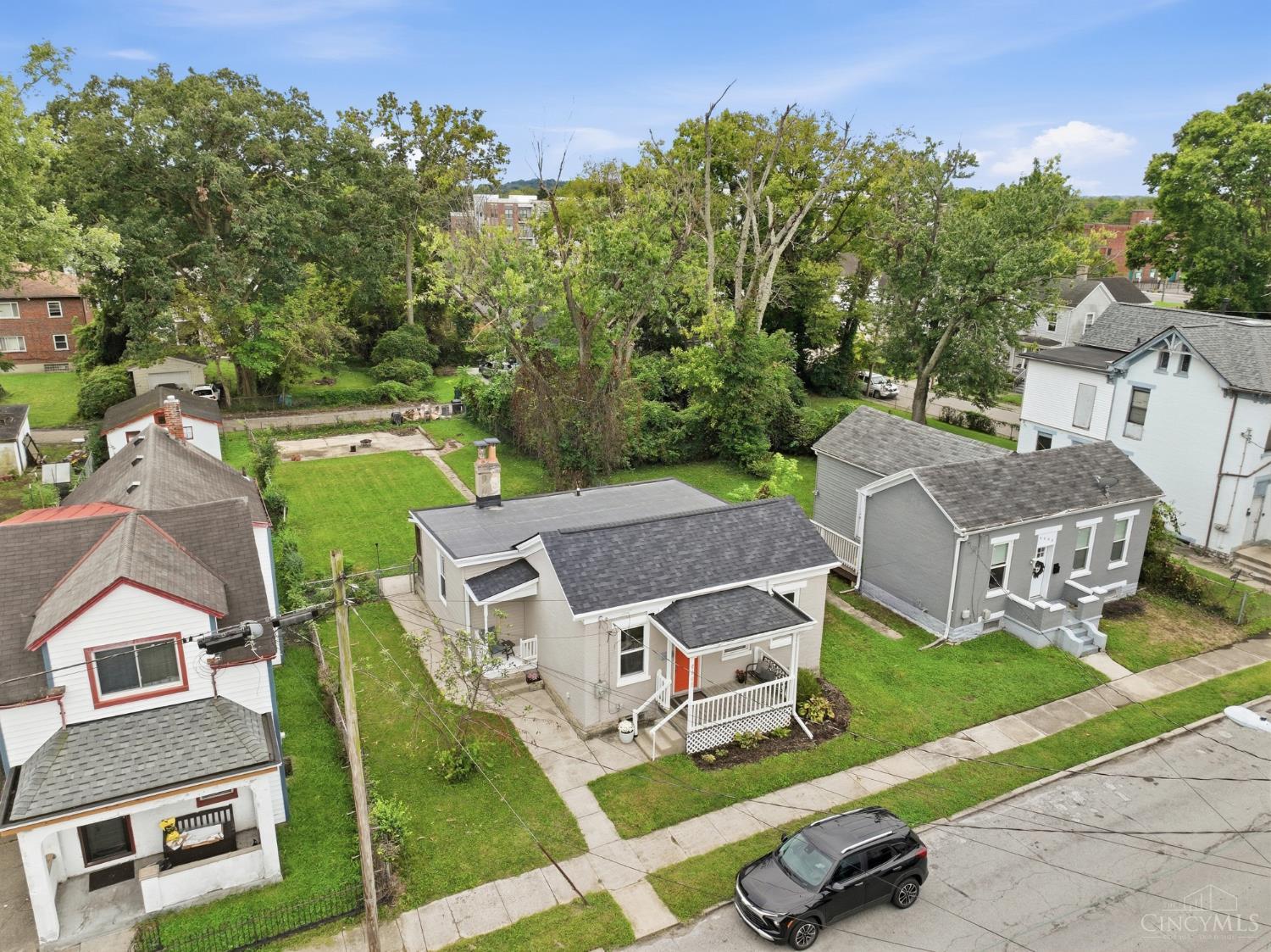 Photo 2 of Single family home for sale at 6009 Desmond St, Cincinnati, OH 45227 | MLS# 1894126 | Listing updated on 2026-10-02