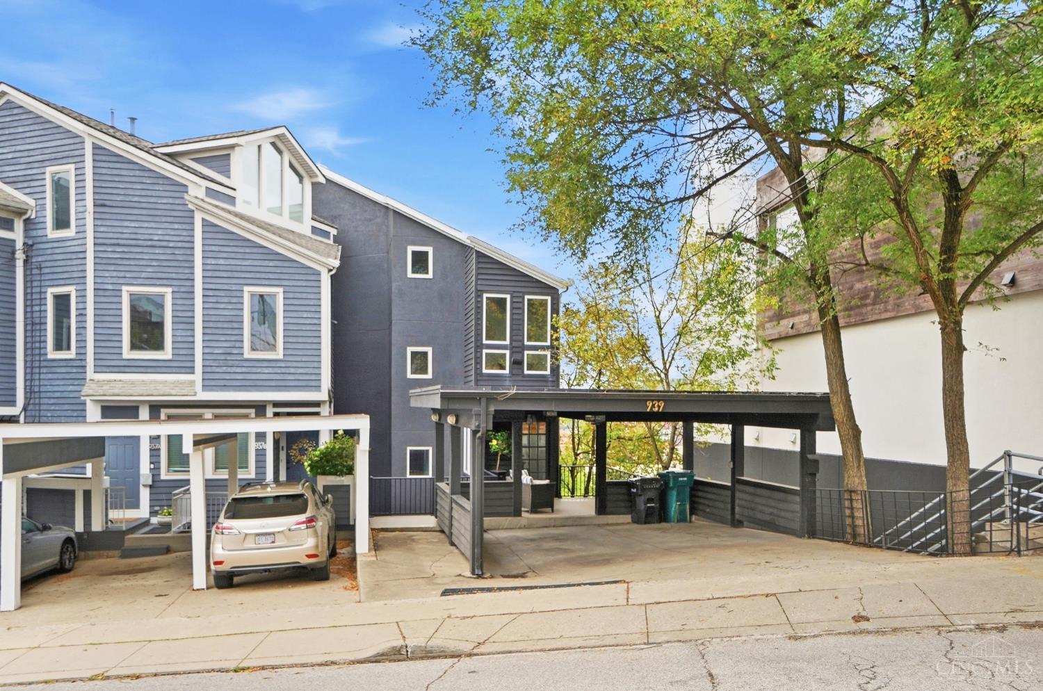 Photo 4 of Single family home for sale at 939 Monastery St, Cincinnati, OH 45202 | MLS# 1894930 | Listing updated on 2026-09-23