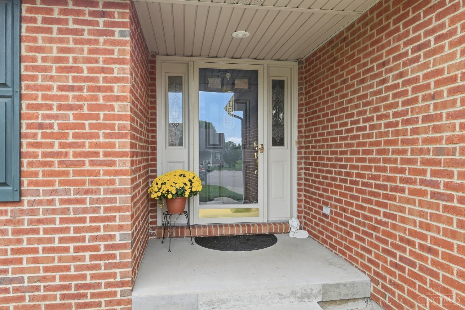Photo 4 of Sale Pending at 25 Port Ct, Fairfield, OH 45014 | MLS# 1893788 | Listing updated on 2026-09-28