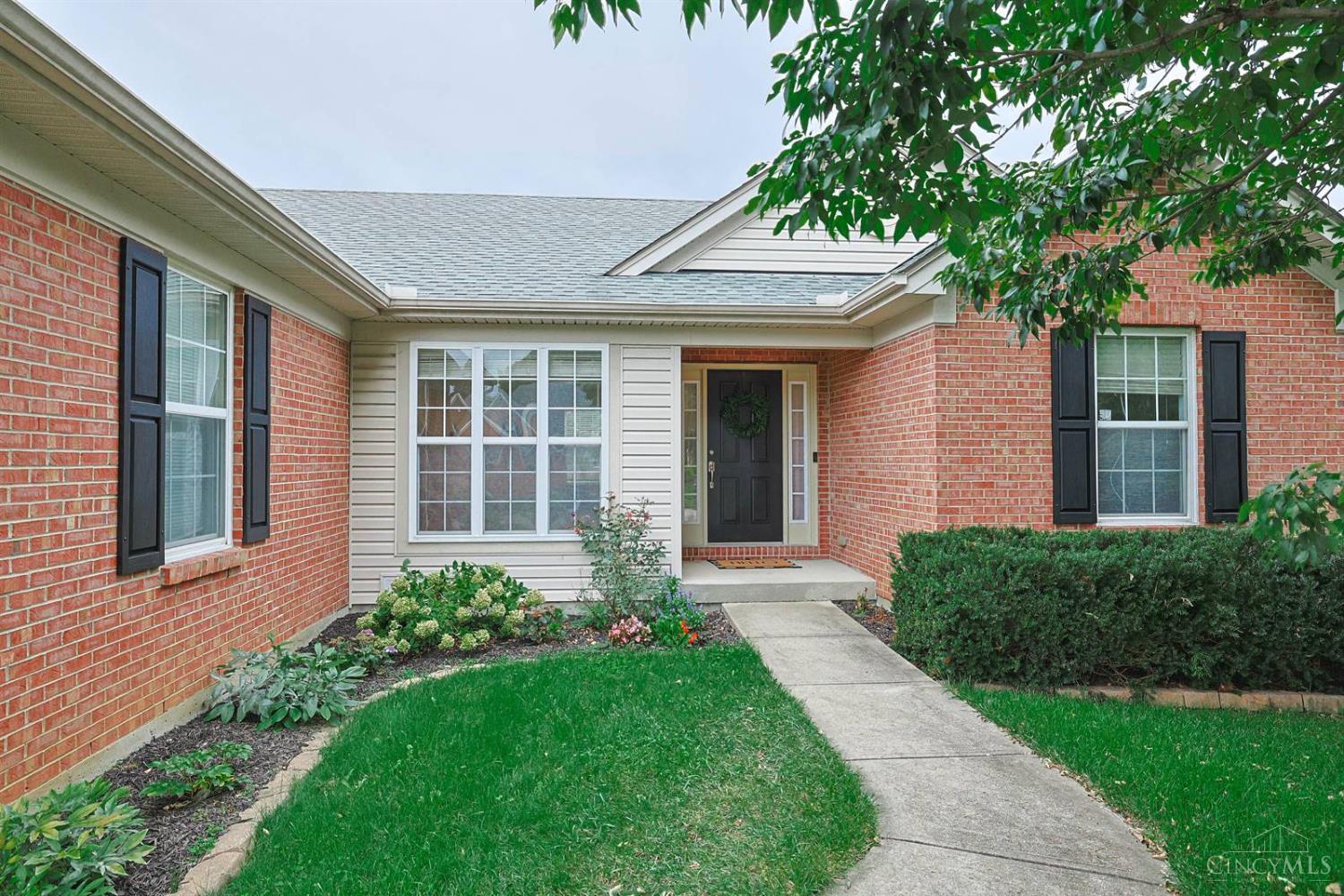 Photo 2 of Sale Pending at 992 Shephard Woods Ct, Union Twp, OH 45103 | MLS# 1894912 | Listing updated on 2026-09-28